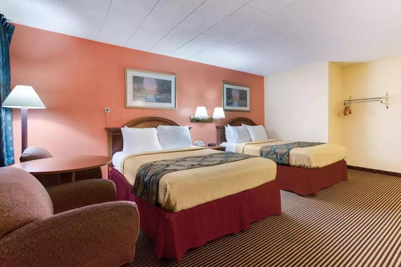 Royal Inn Clearfield photo 16