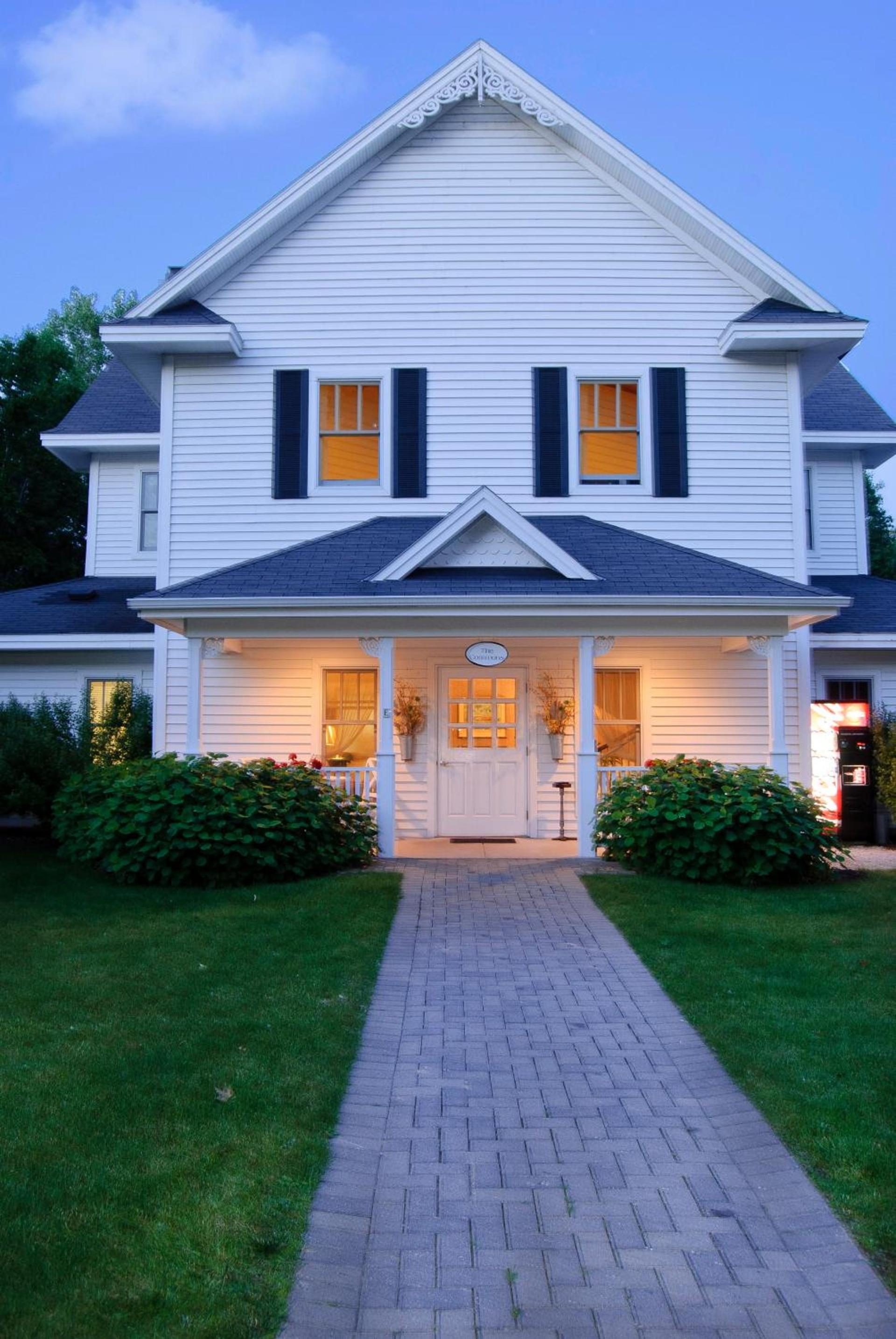 Eagle Harbor Inn photo 27