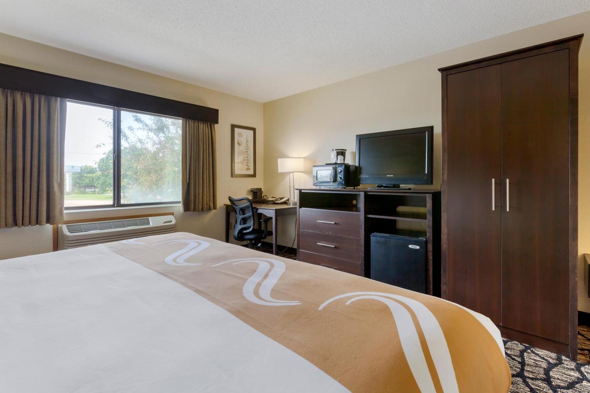 Quality Inn Oshkosh Aviation Park photo 44