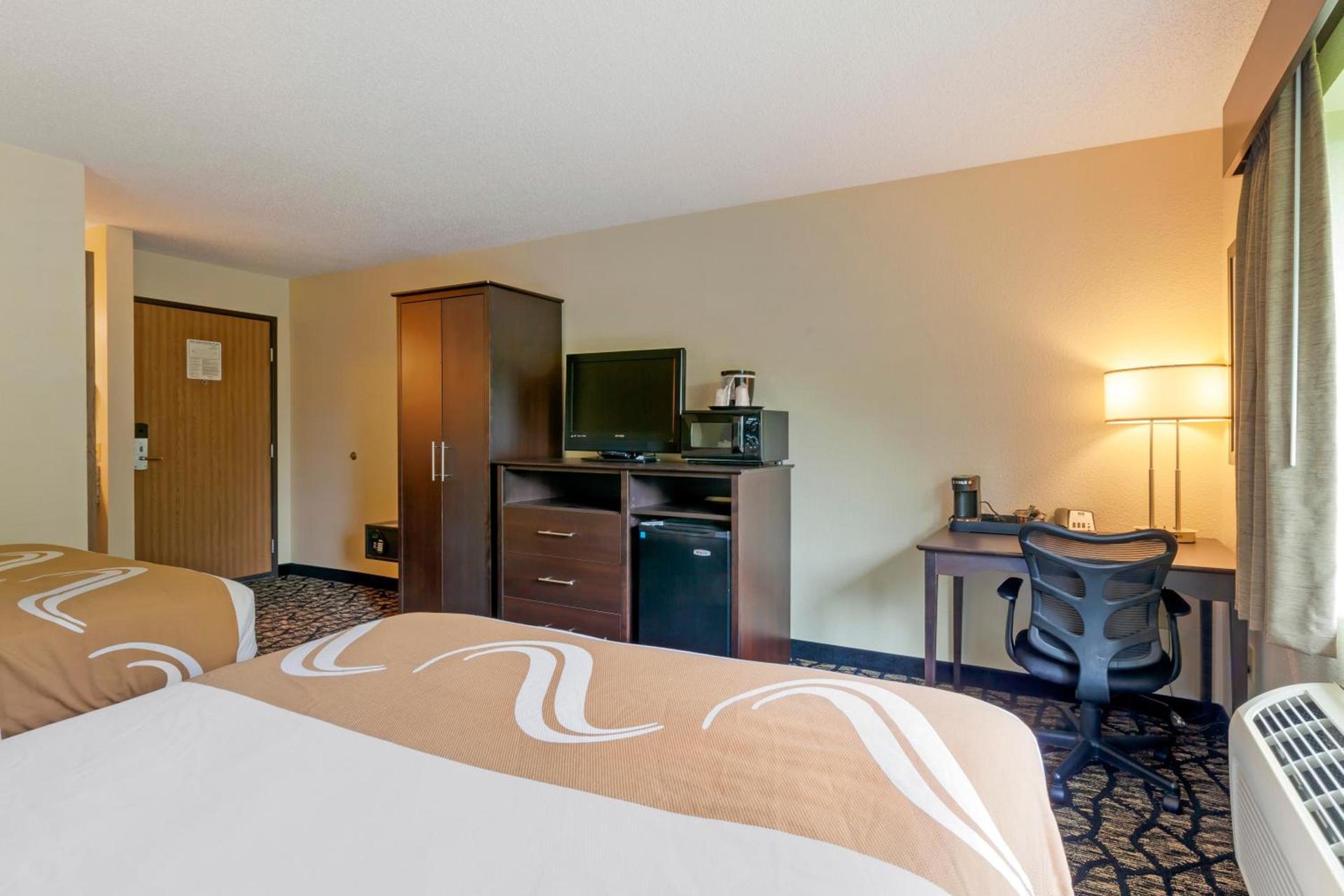 Quality Inn Oshkosh Aviation Park photo 48