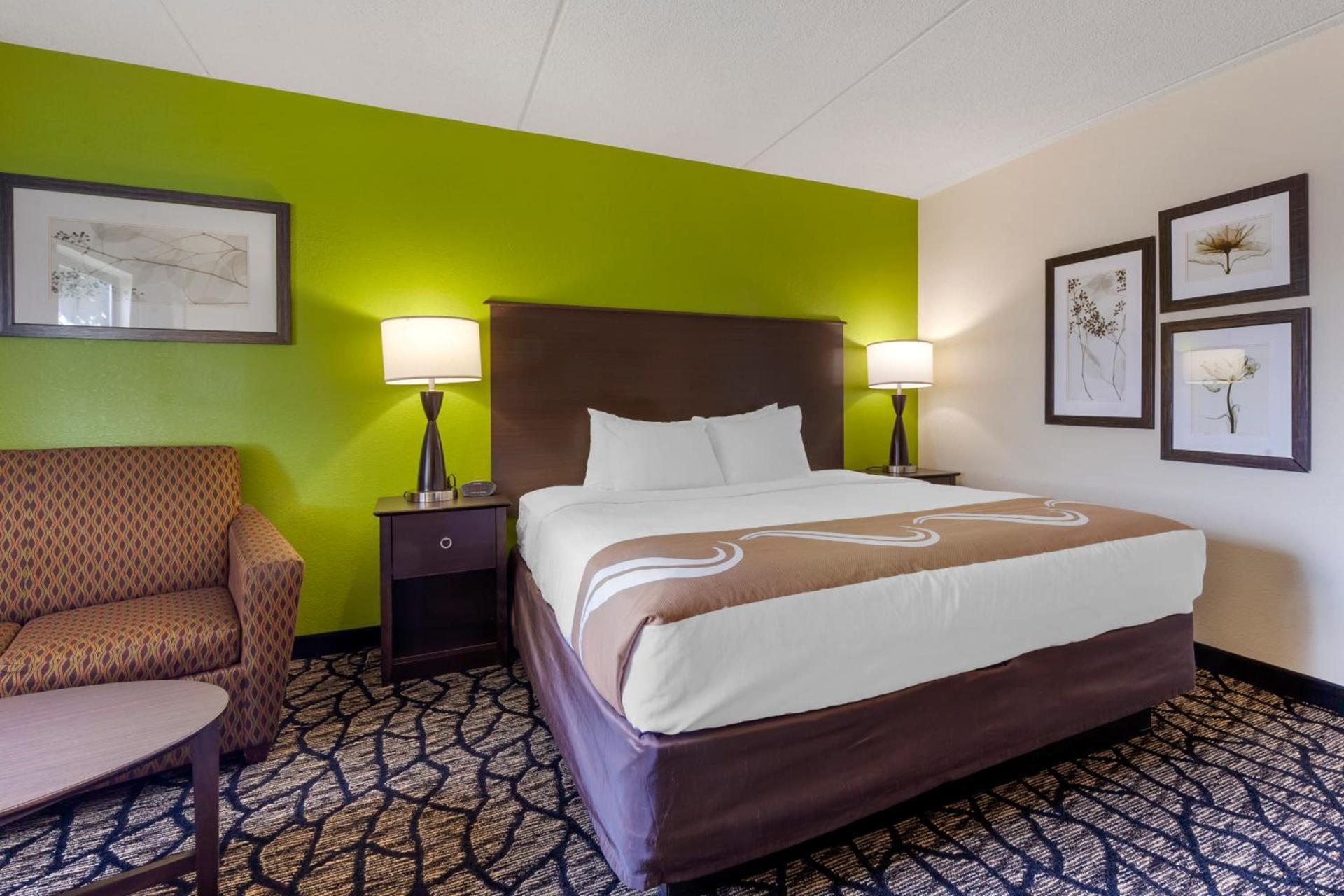 Quality Inn Oshkosh Aviation Park photo 60
