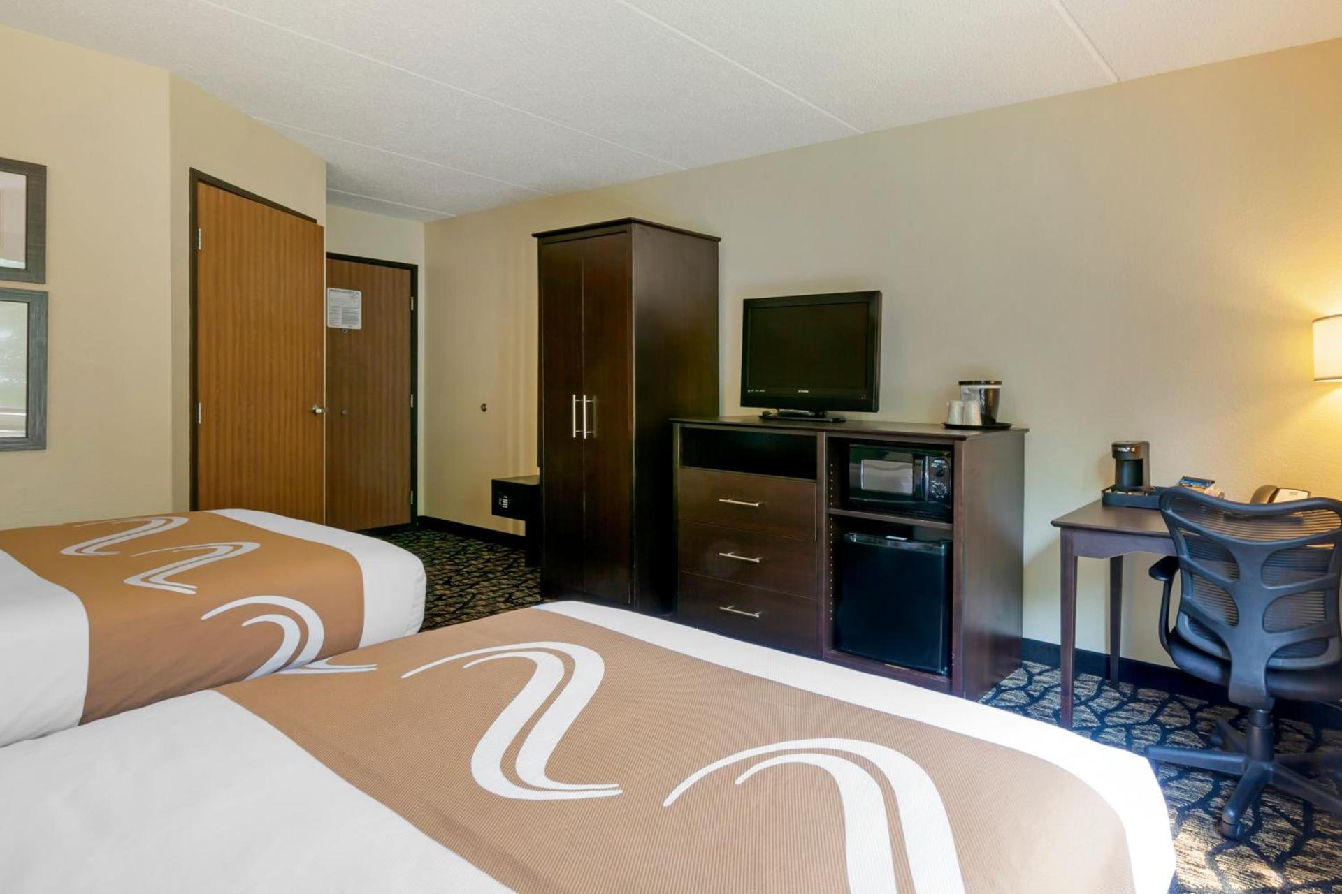 Quality Inn Oshkosh Aviation Park photo 63