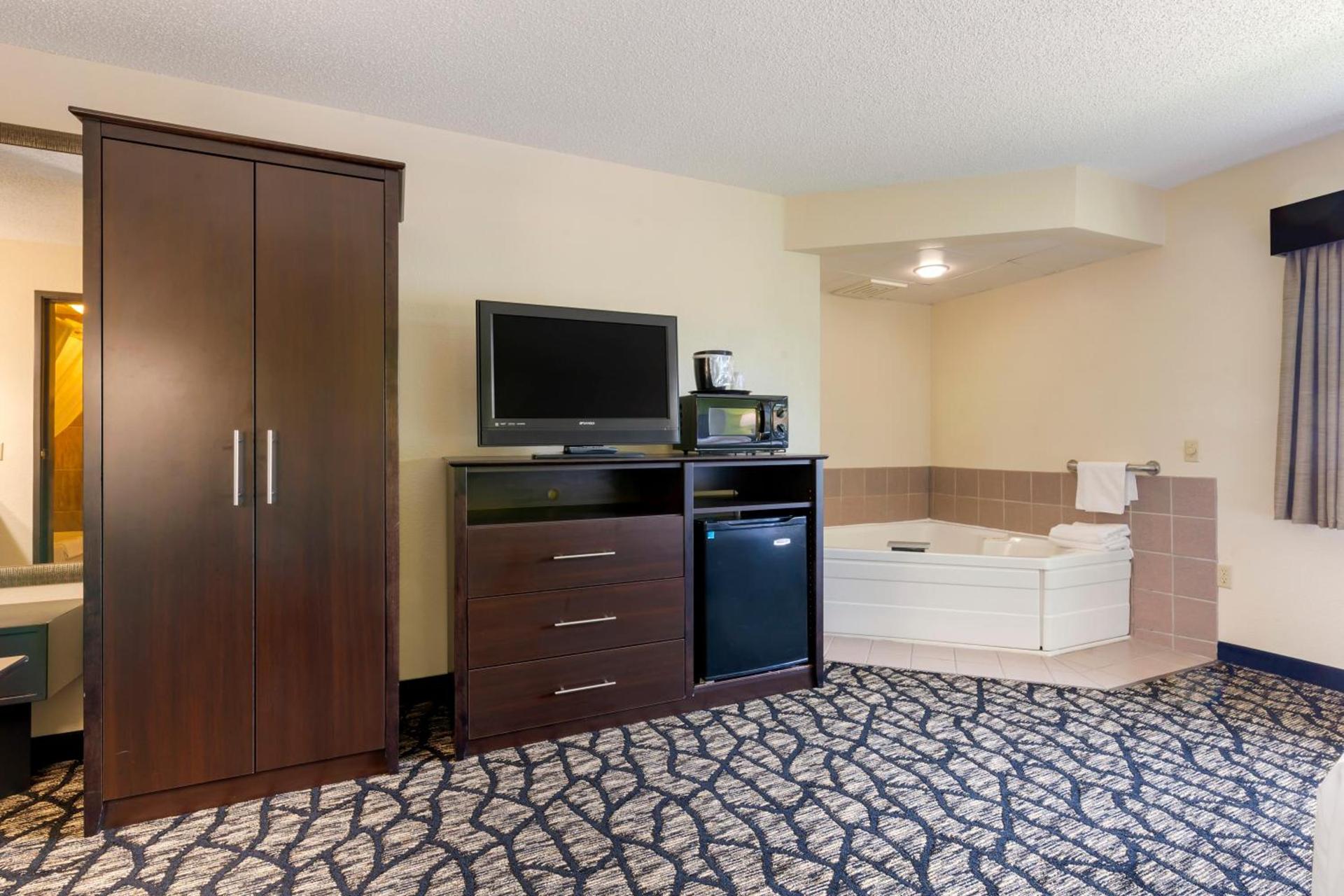 Quality Inn Oshkosh Aviation Park photo 64