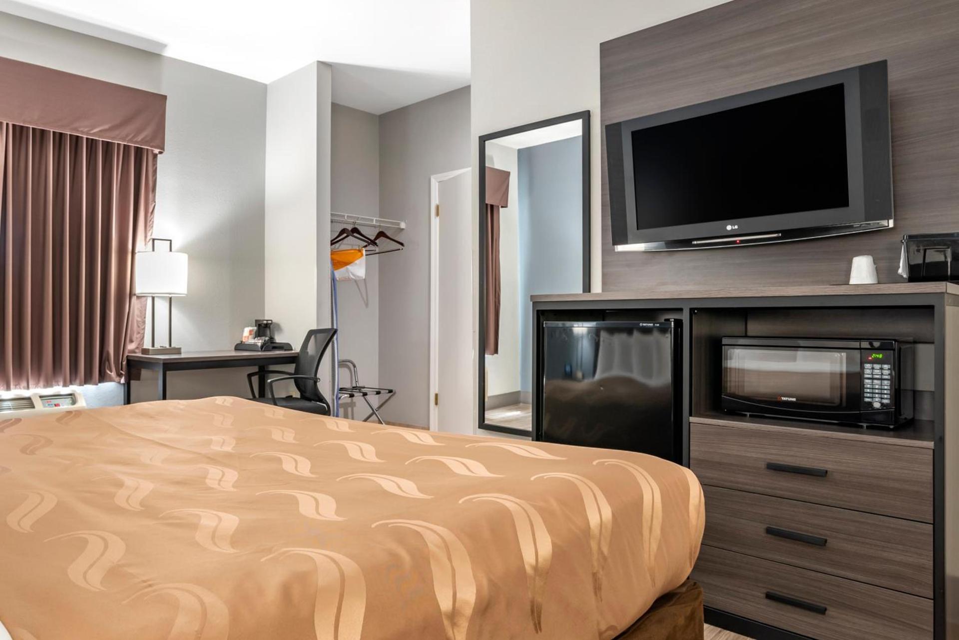 Quality Inn & Suites Demopolis photo 45