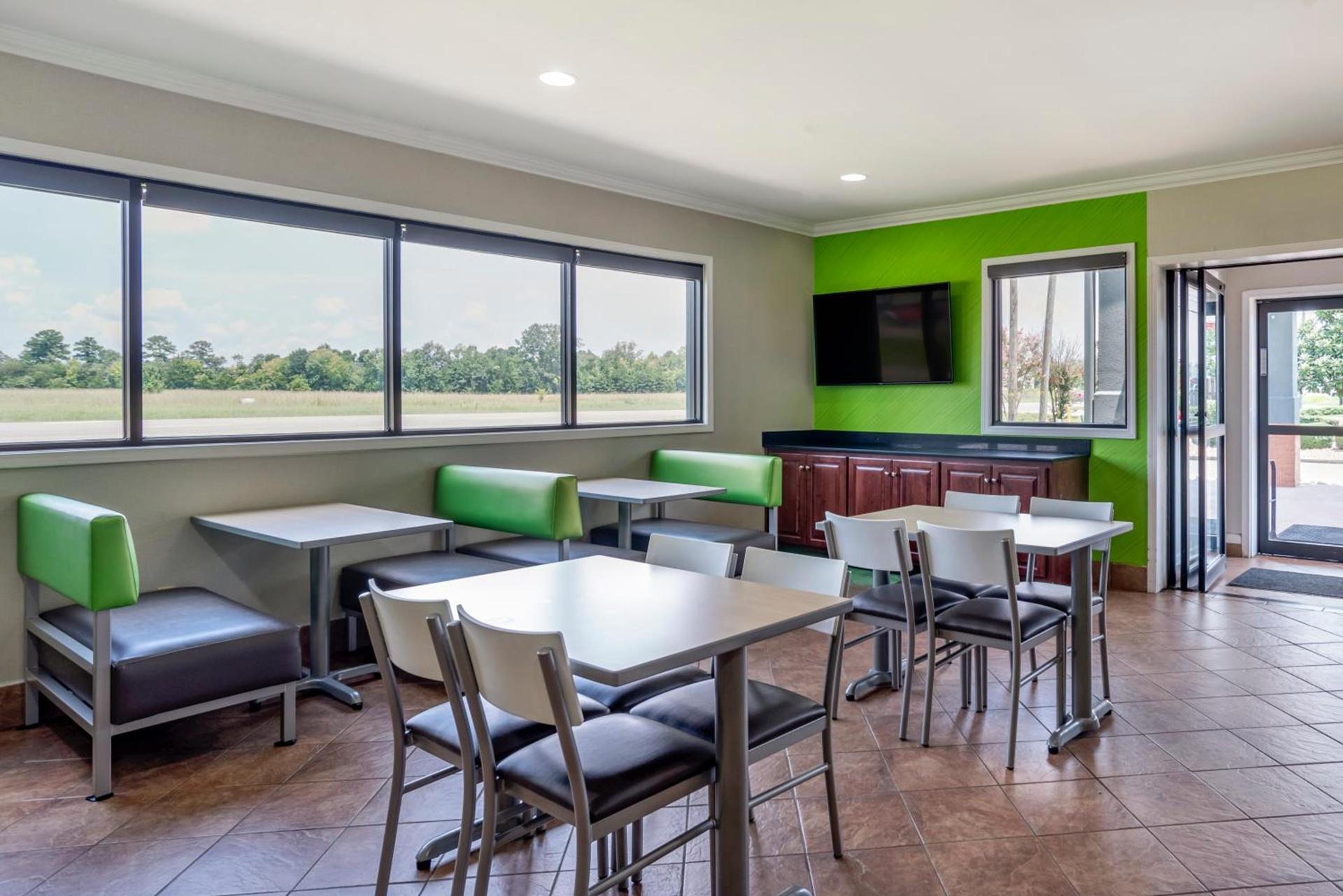 Quality Inn & Suites Demopolis photo 23