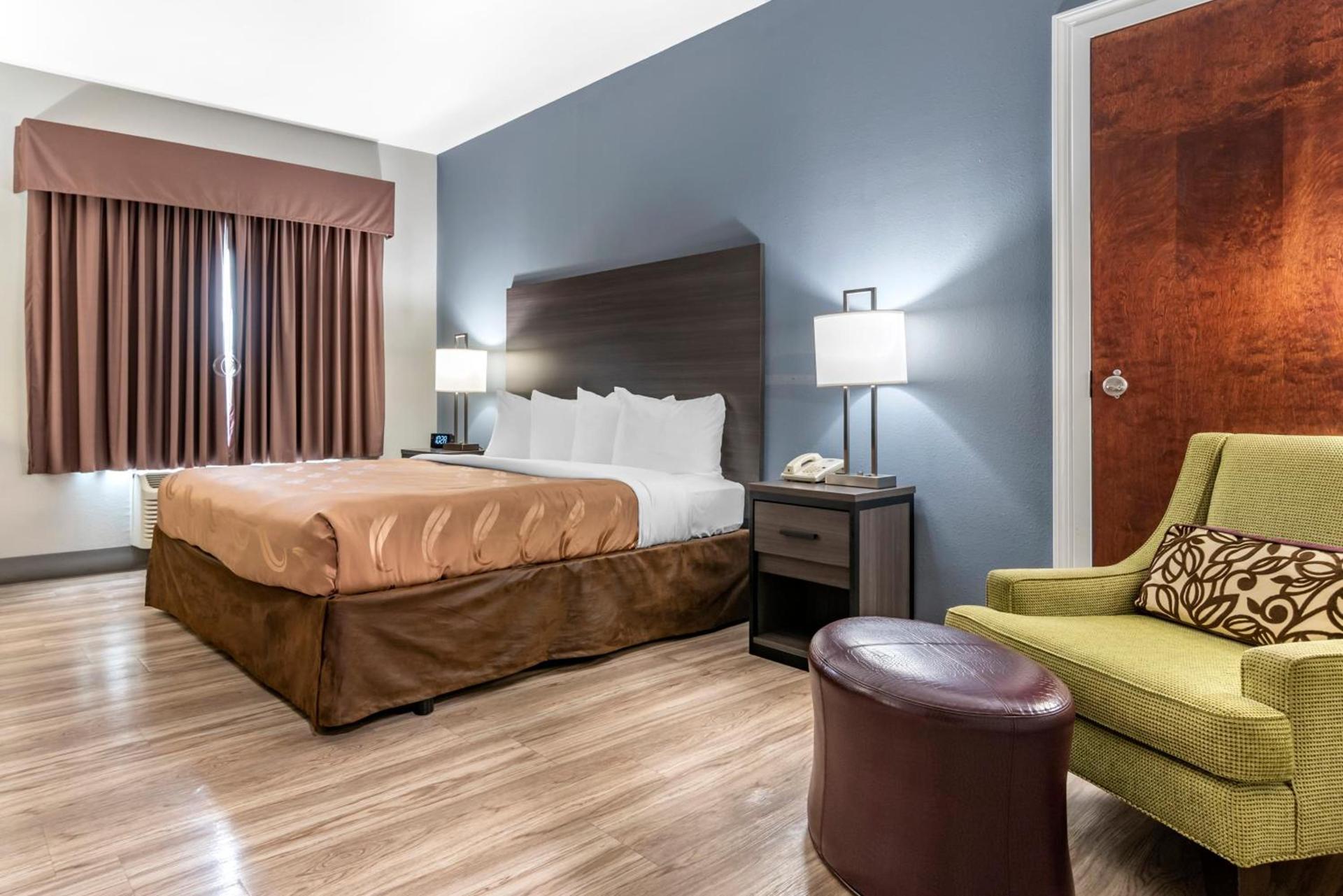 Quality Inn & Suites Demopolis photo 43