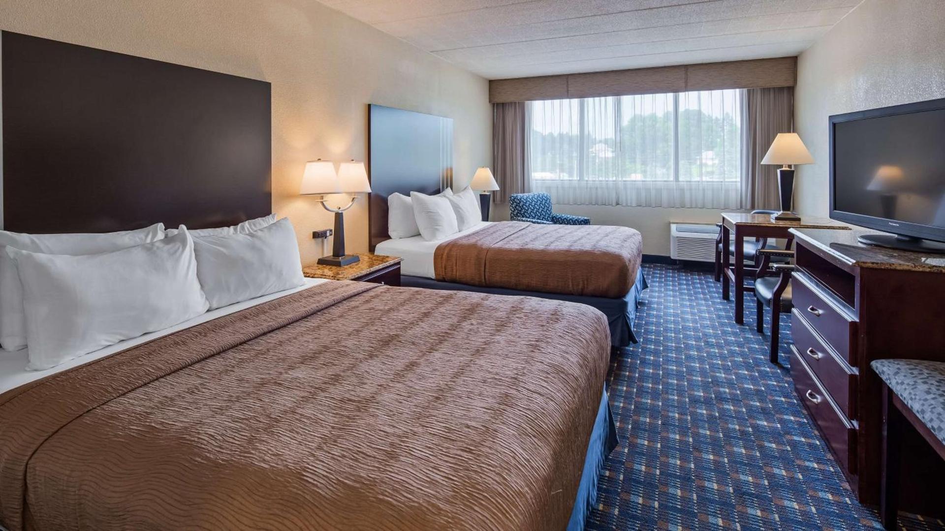 Best Western Plus Reading Inn & Suites photo 47
