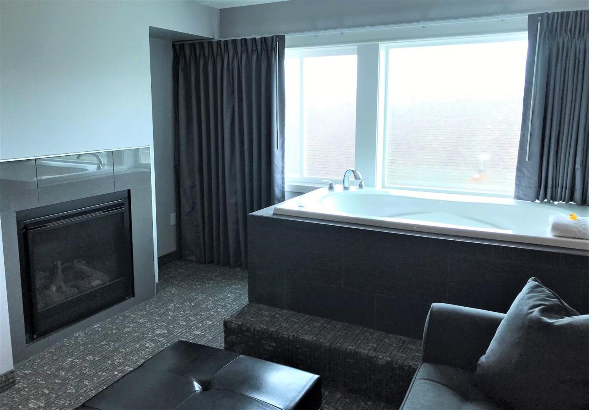 Starfish Manor Oceanfront Hotel photo 40