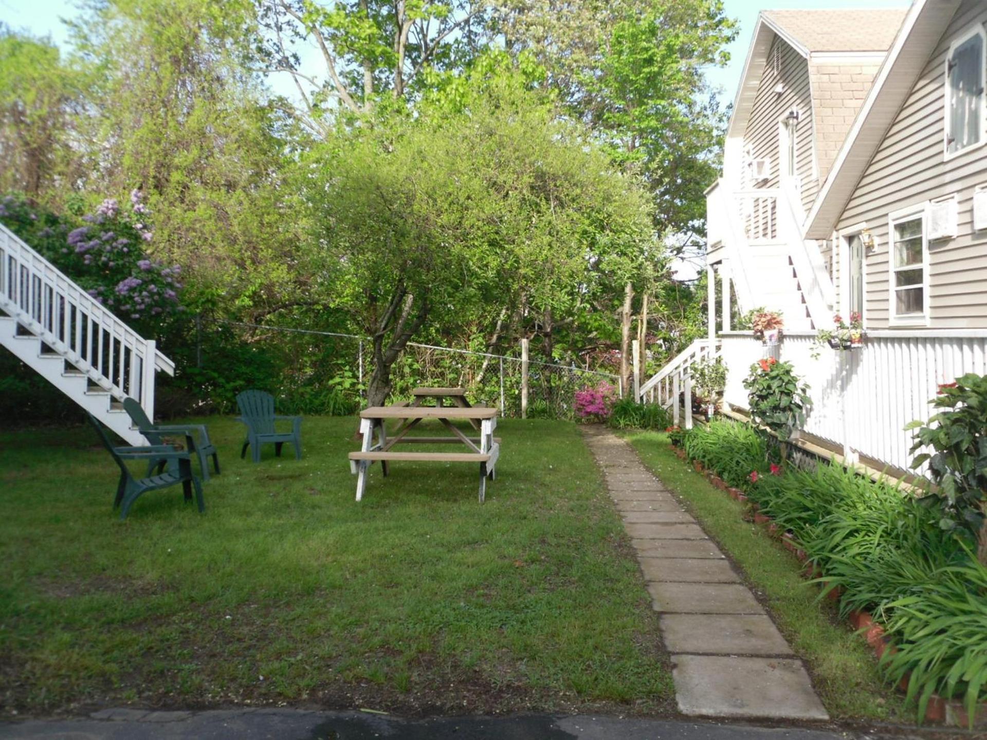 Atlantic Breeze Inn photo 3