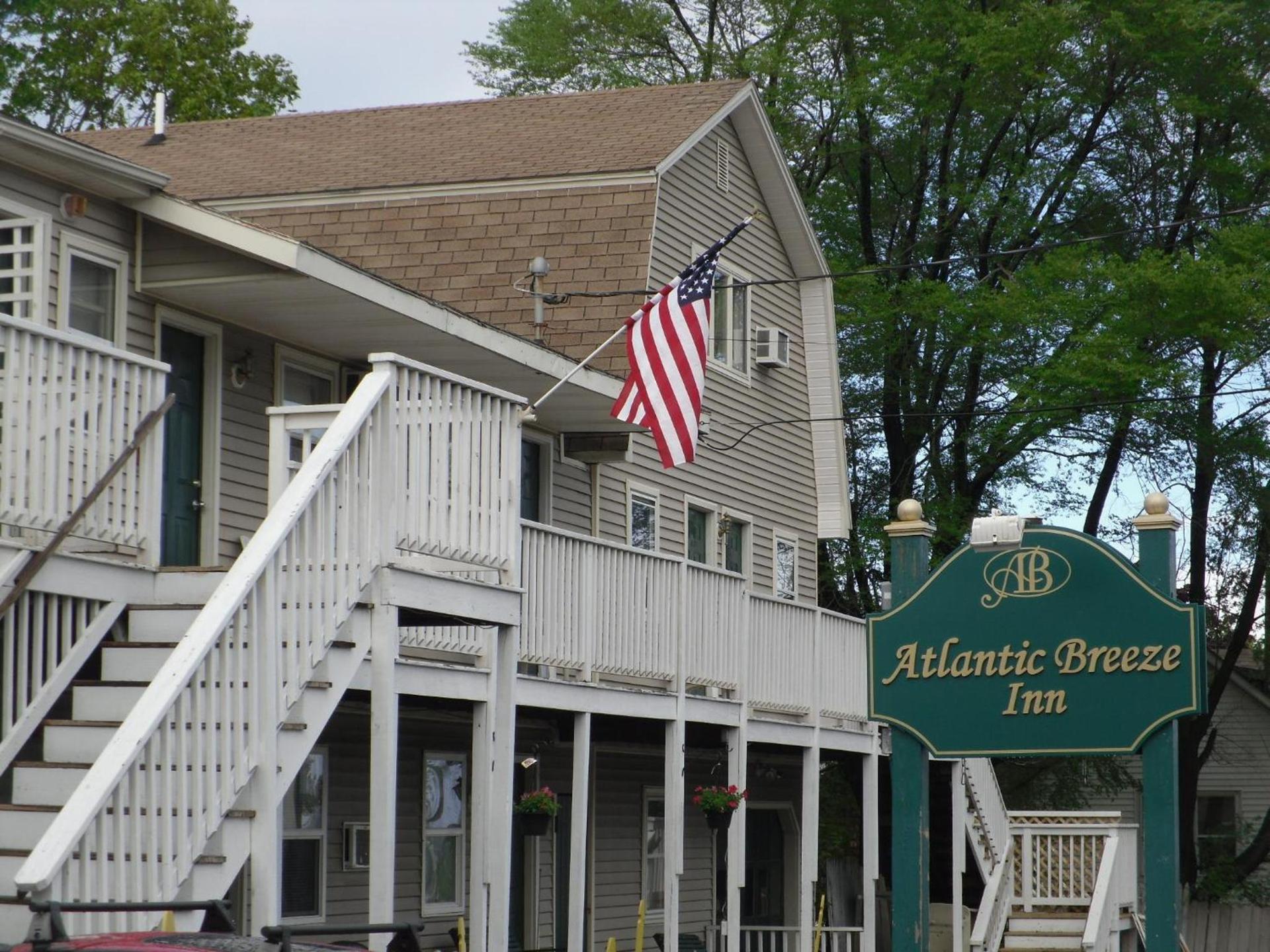 Atlantic Breeze Inn photo 1