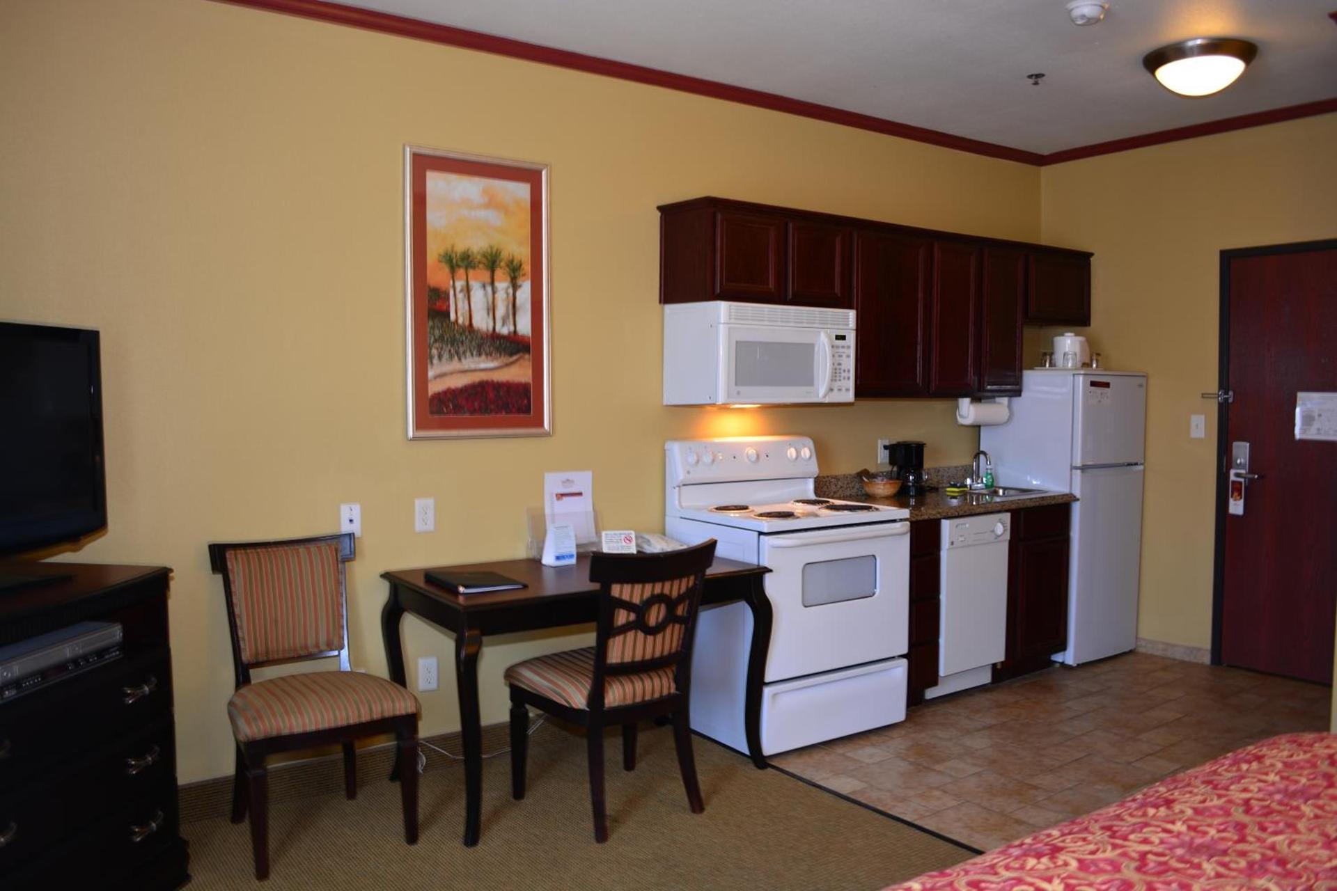 Hawthorn Extended Stay by Wyndham Corpus Christi Padre Isle photo 25