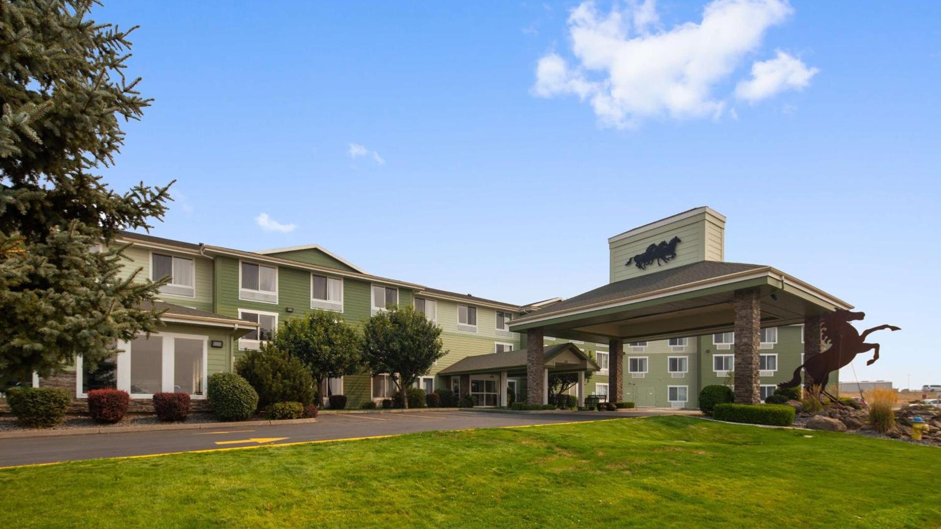 Best Western Bronco Inn photo 34