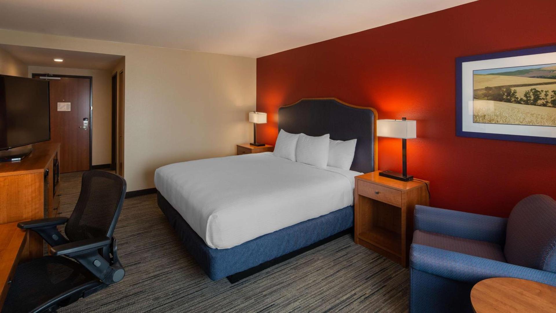 Best Western Bronco Inn photo 7
