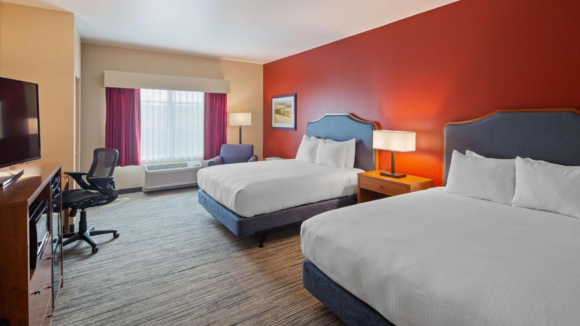 Best Western Bronco Inn photo 10