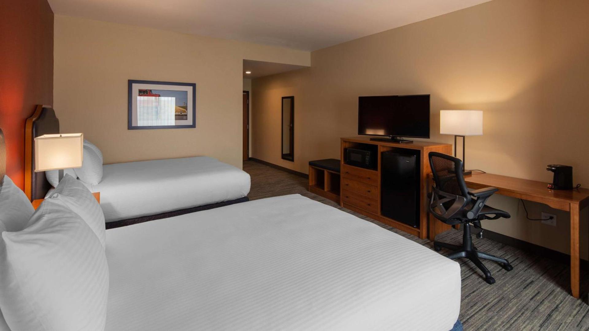 Best Western Bronco Inn photo 9