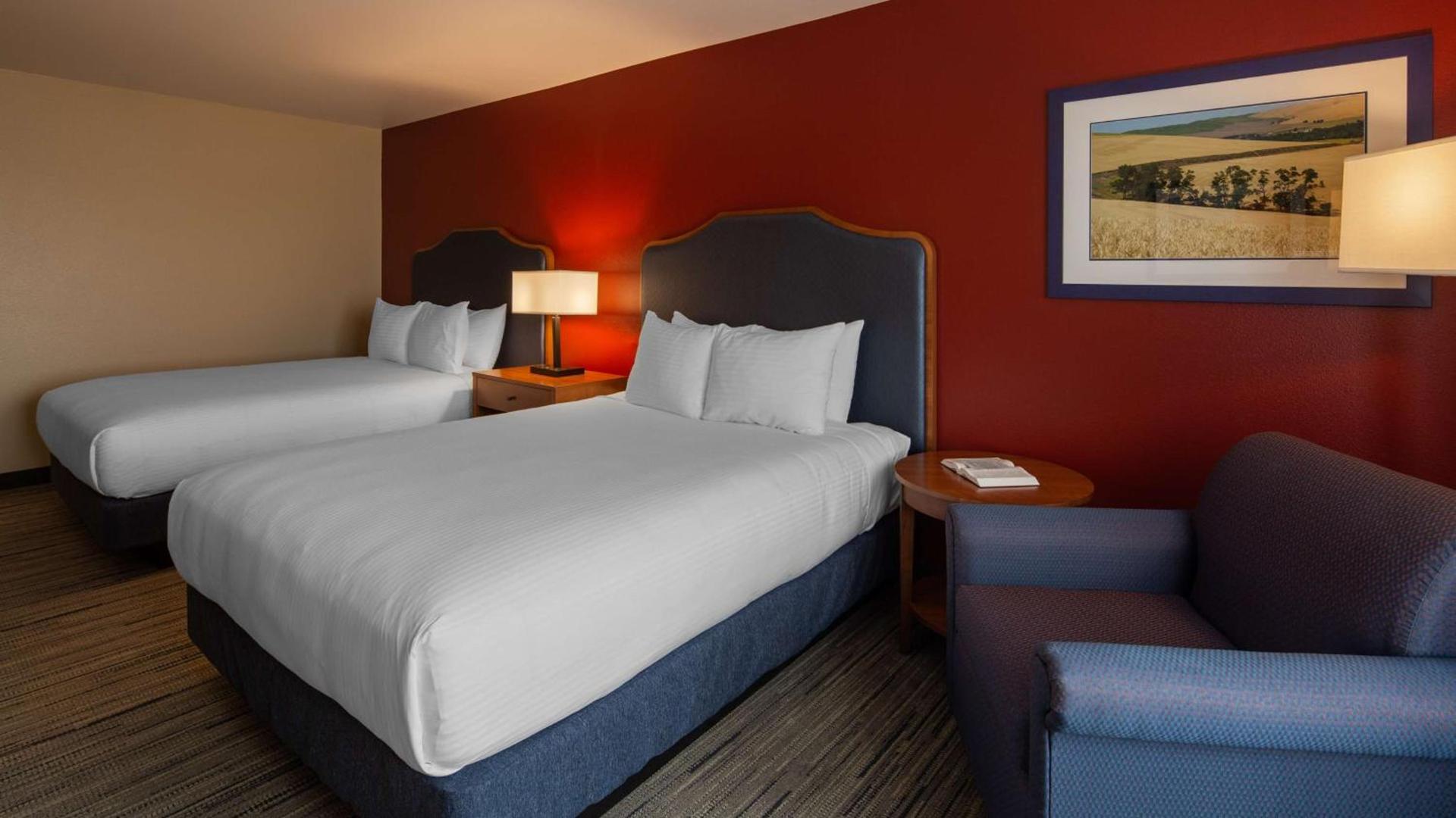 Best Western Bronco Inn photo 13