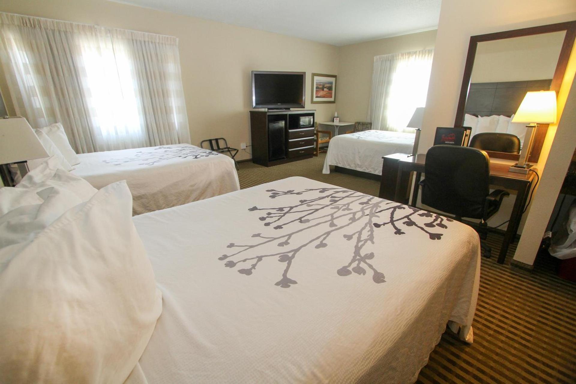 Bowman Inn and Suites photo 16