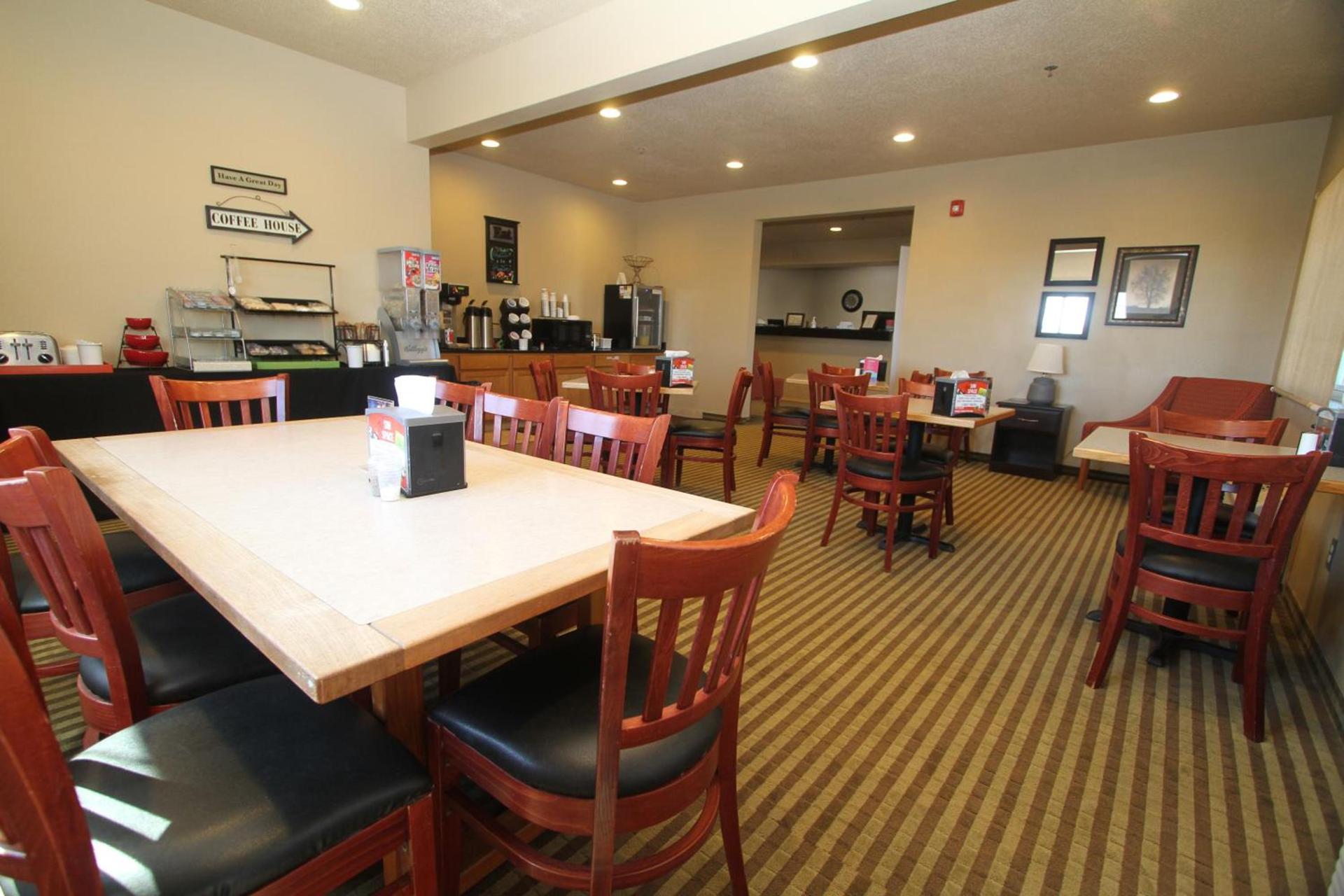 Bowman Inn and Suites photo 20