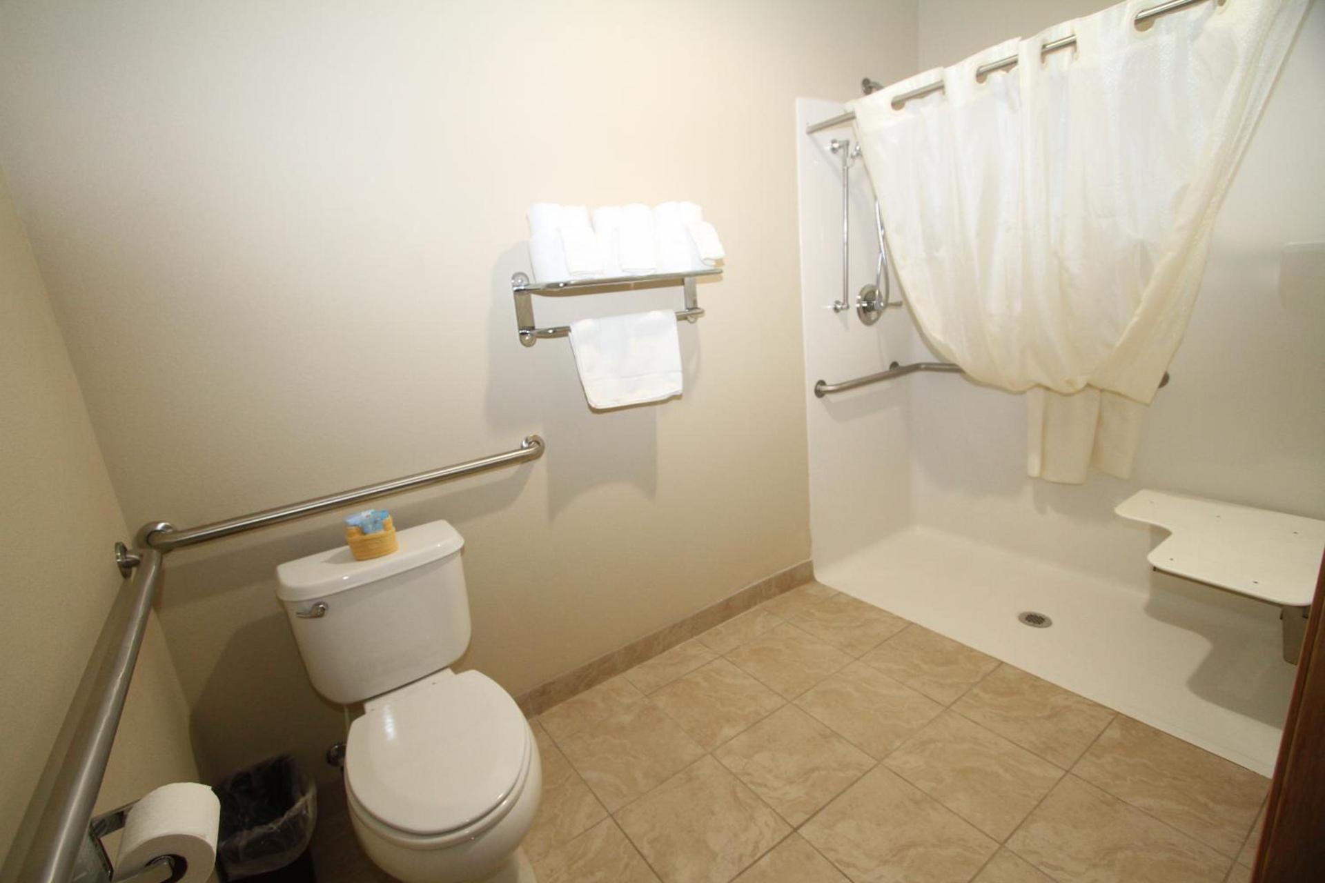 Bowman Inn and Suites photo 27