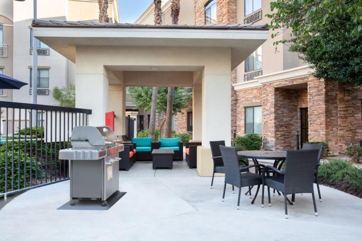 Staybridge Suites Phoenix Glendale Sports Dist by IHG photo 2