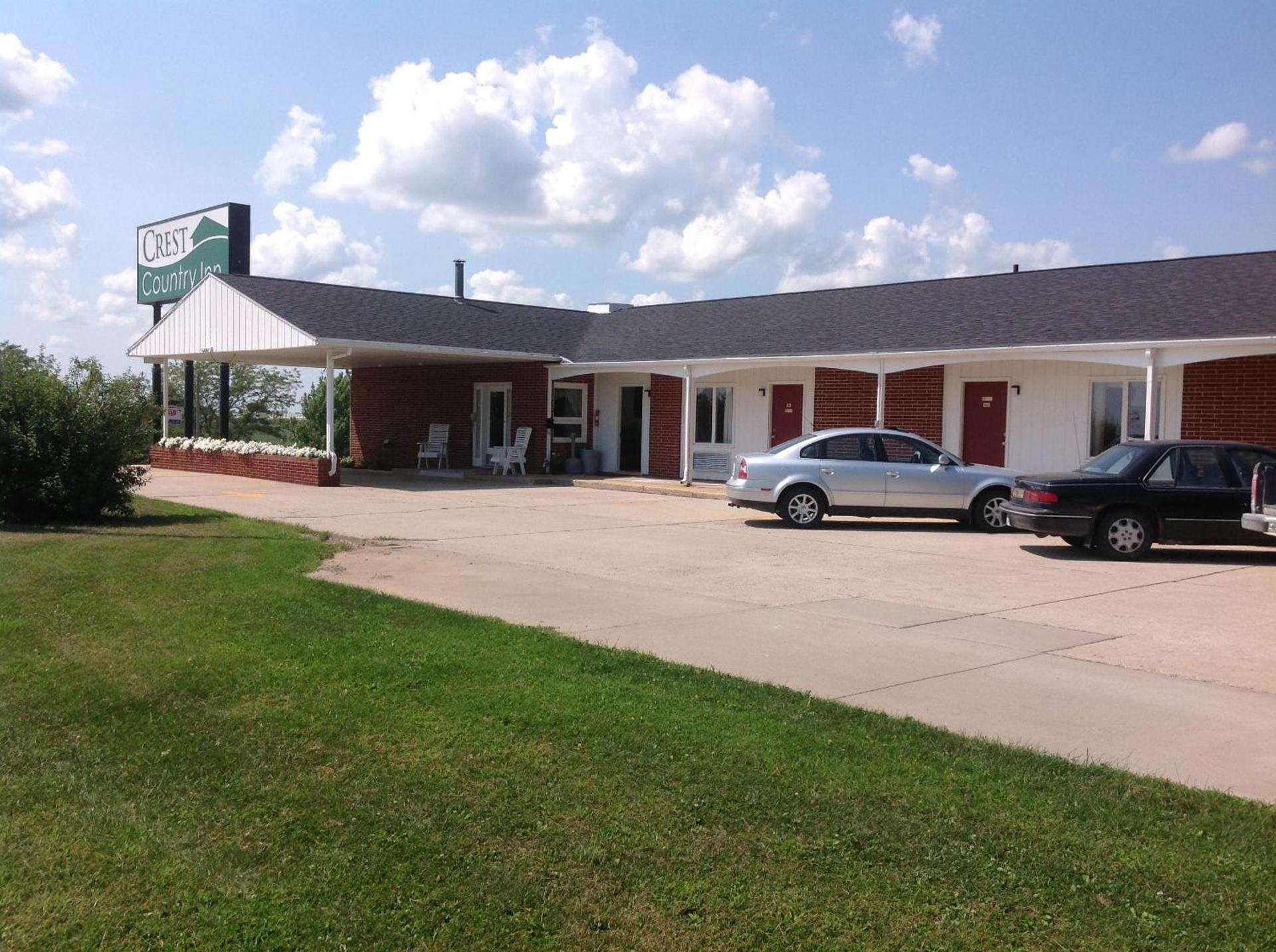 Crest Country Inn photo 3
