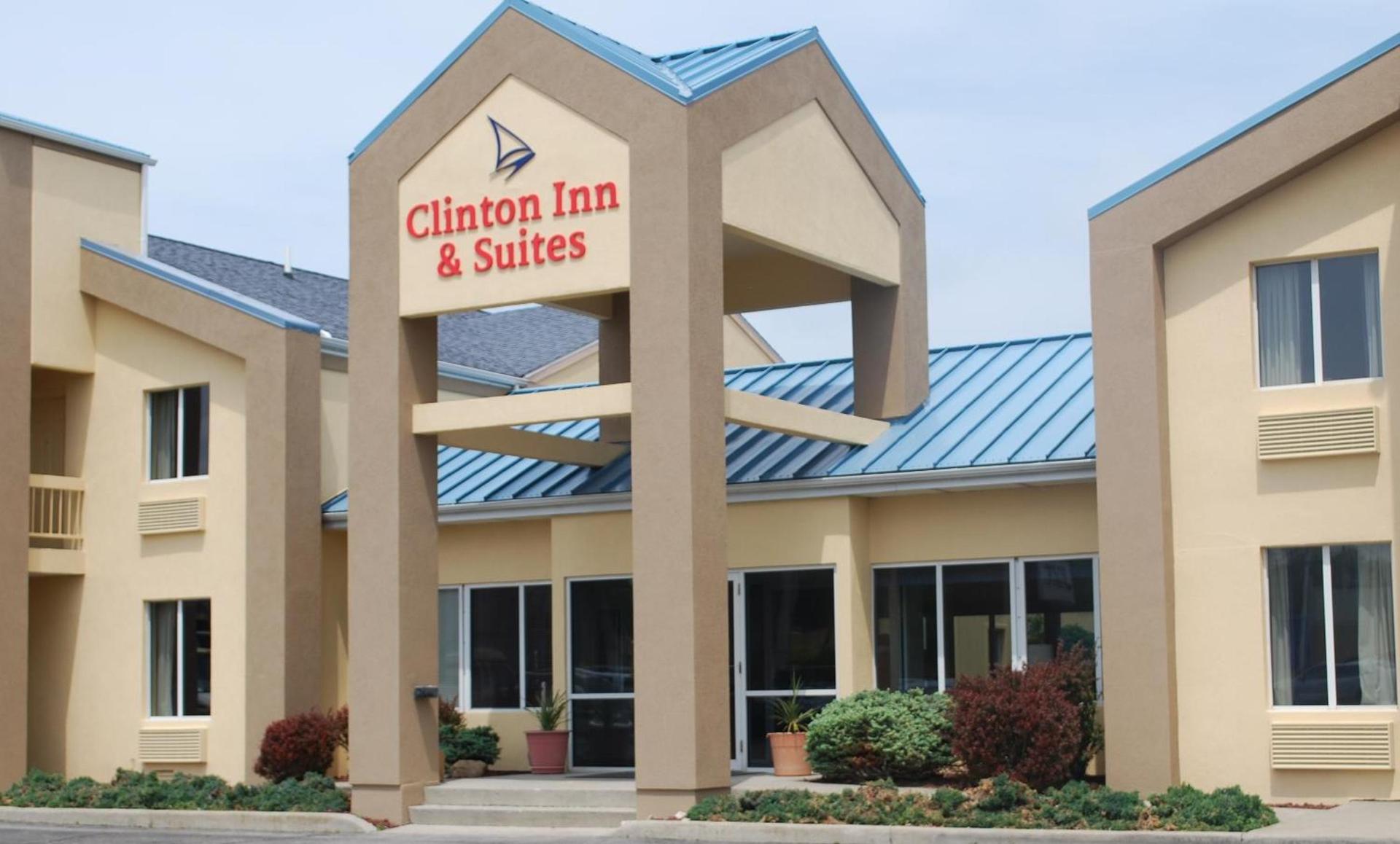 Clinton Inn & Suites photo 5