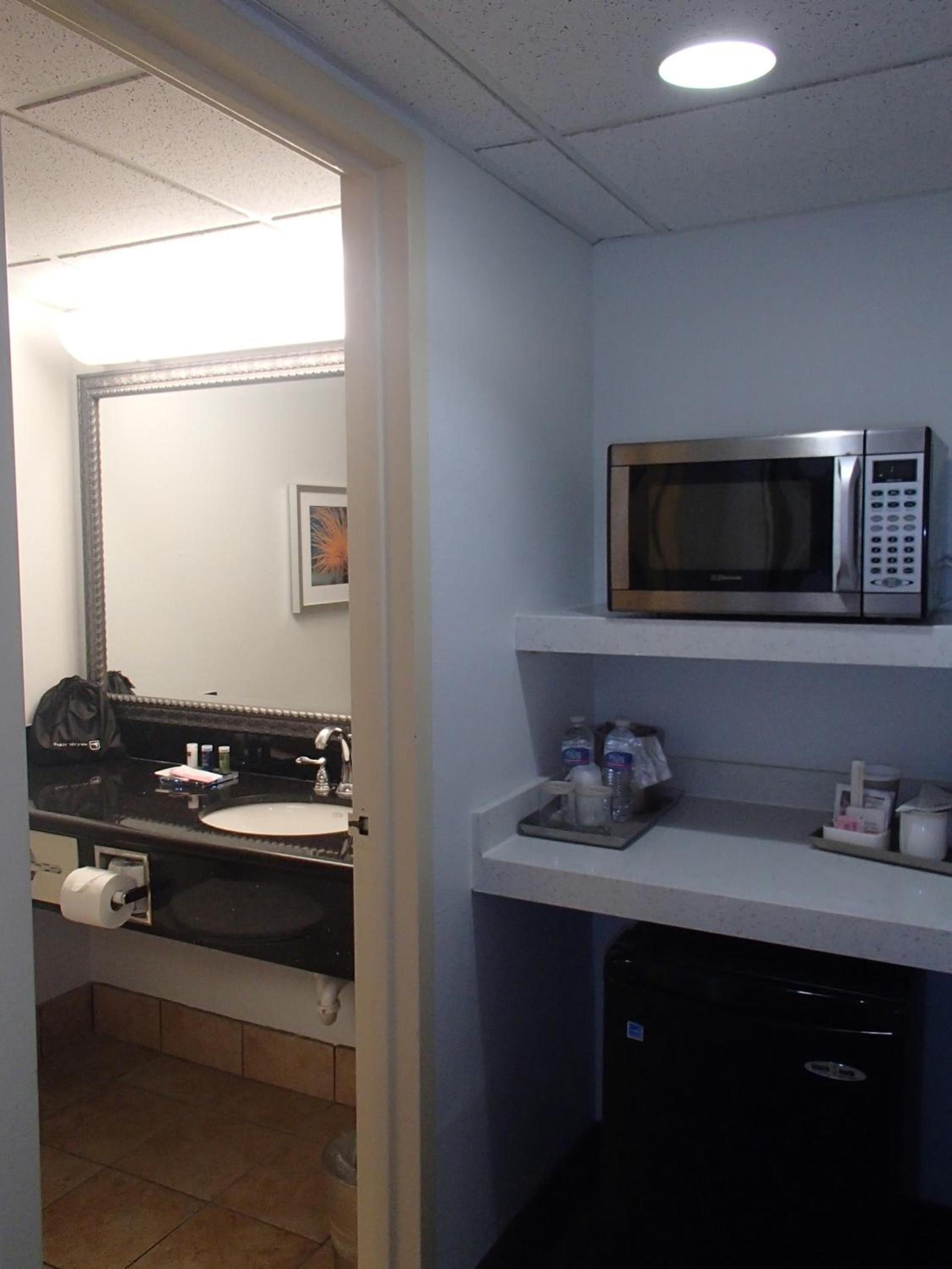 DoubleTree by Hilton Corpus Christi Beachfront photo 96
