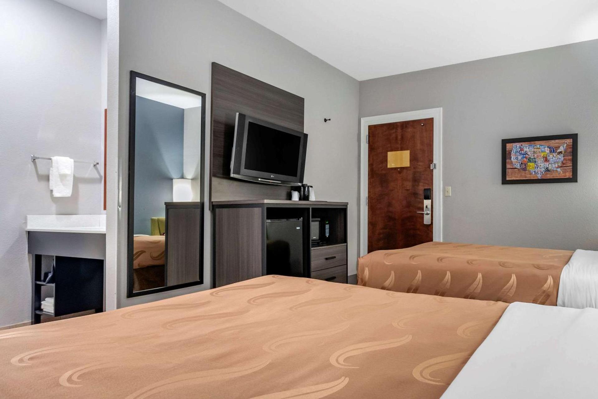 Quality Inn & Suites Demopolis photo 6