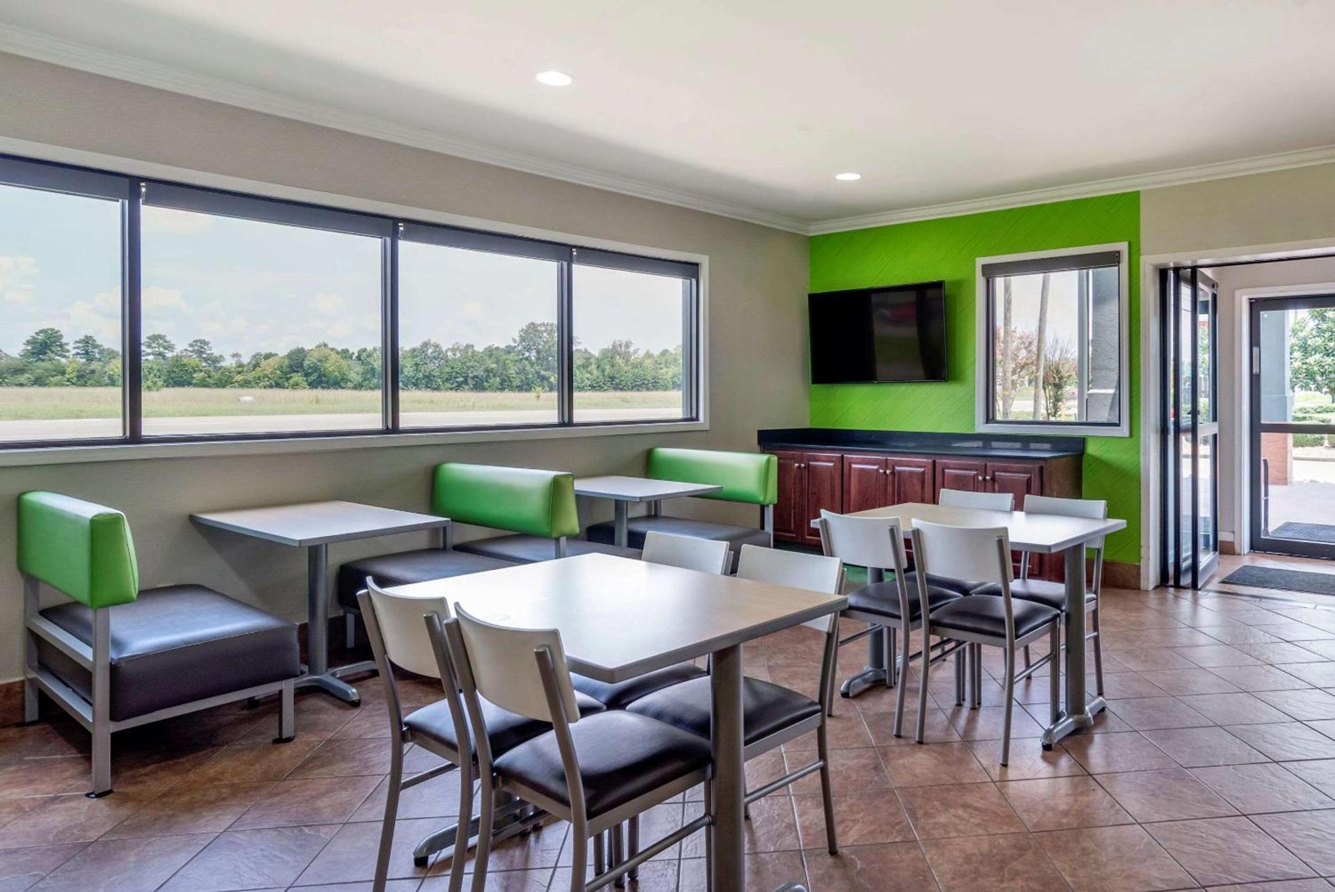 Quality Inn & Suites Demopolis photo 19