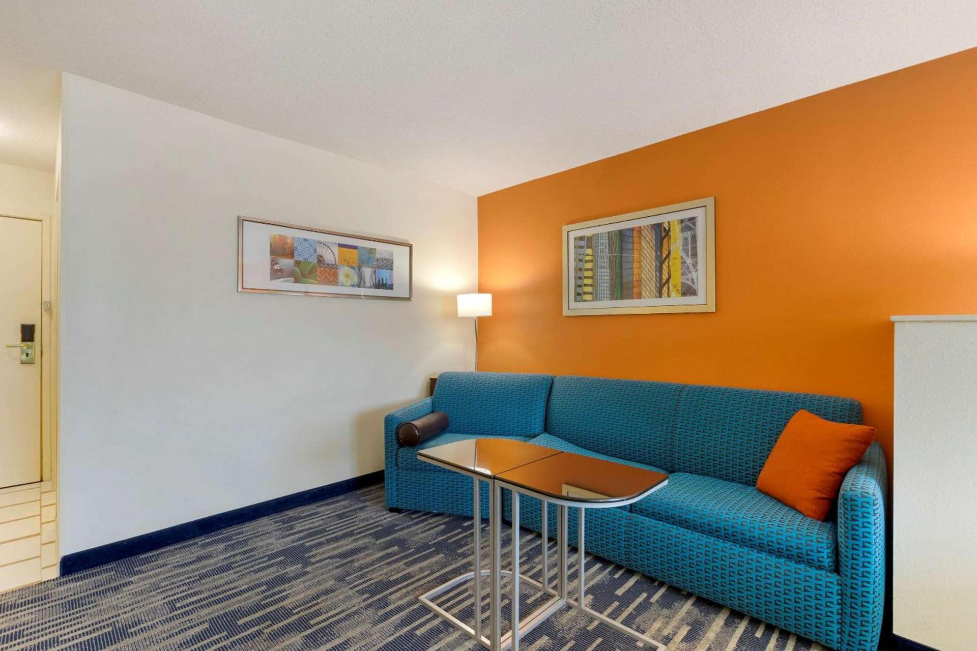 Quality Inn & Suites Keokuk North photo 12