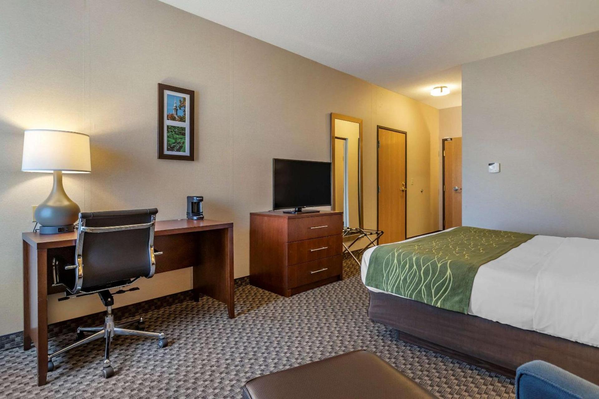 Comfort Inn Charlotte photo 32