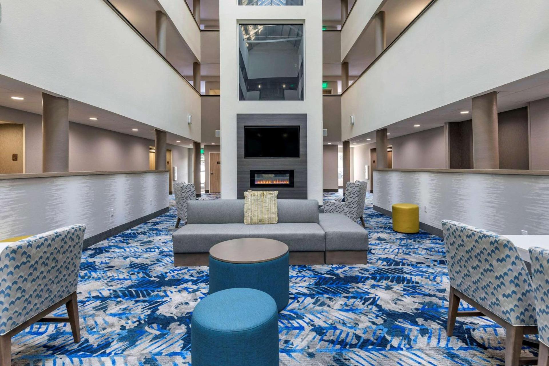 Comfort Suites Anderson-Clemson photo 4
