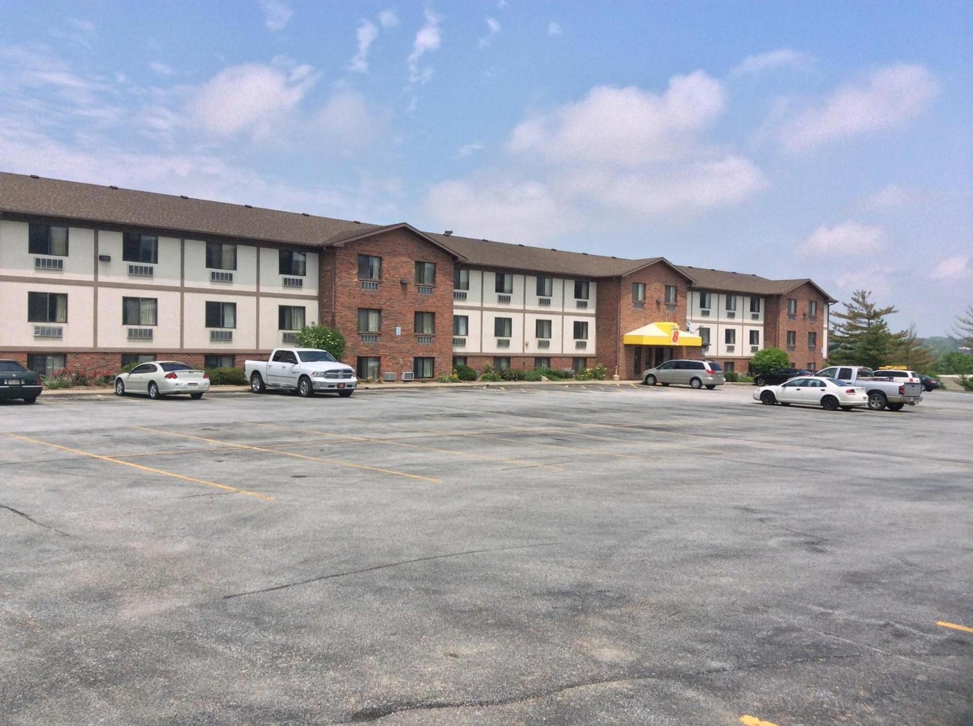 Days Inn by Wyndham Omaha NE photo 17