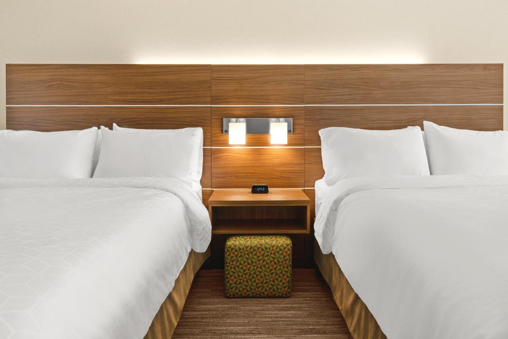 Holiday Inn Express & Suites - Suisun City by IHG photo 61