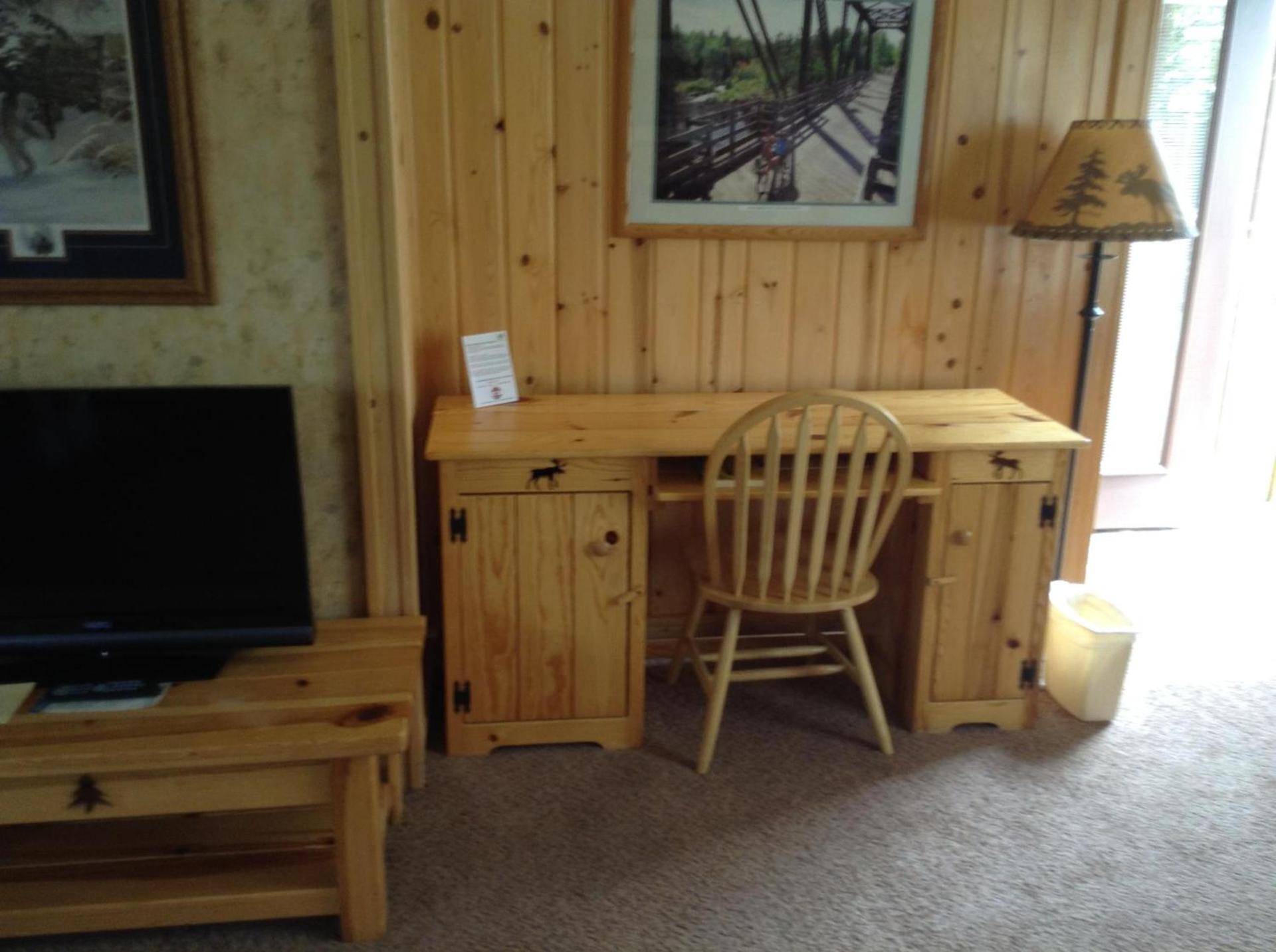 Willard Munger Inn photo 13