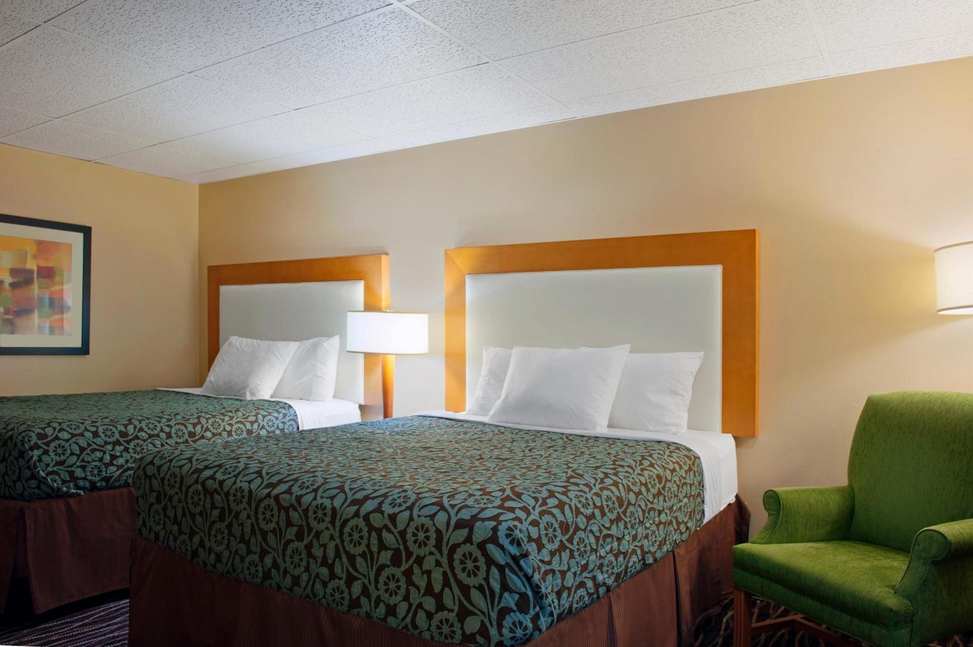 Days Inn by Wyndham Yakima photo 39