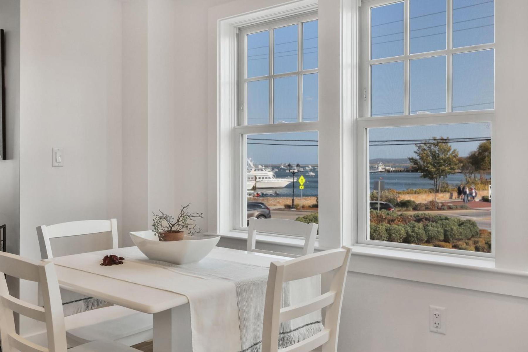 Harbourtown Suites on Plymouth Harbor photo 54