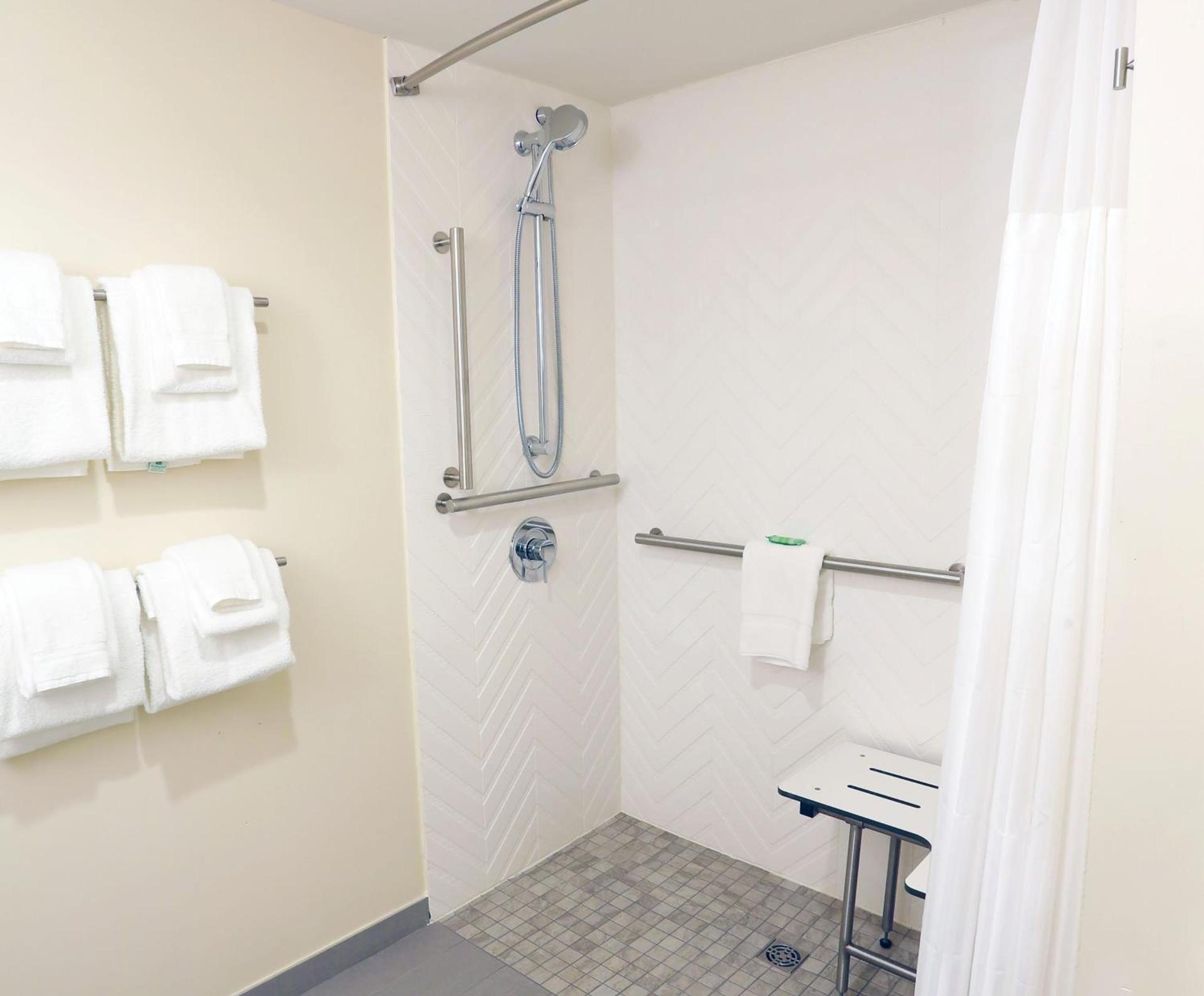 Holiday Inn Champaign by IHG photo 32