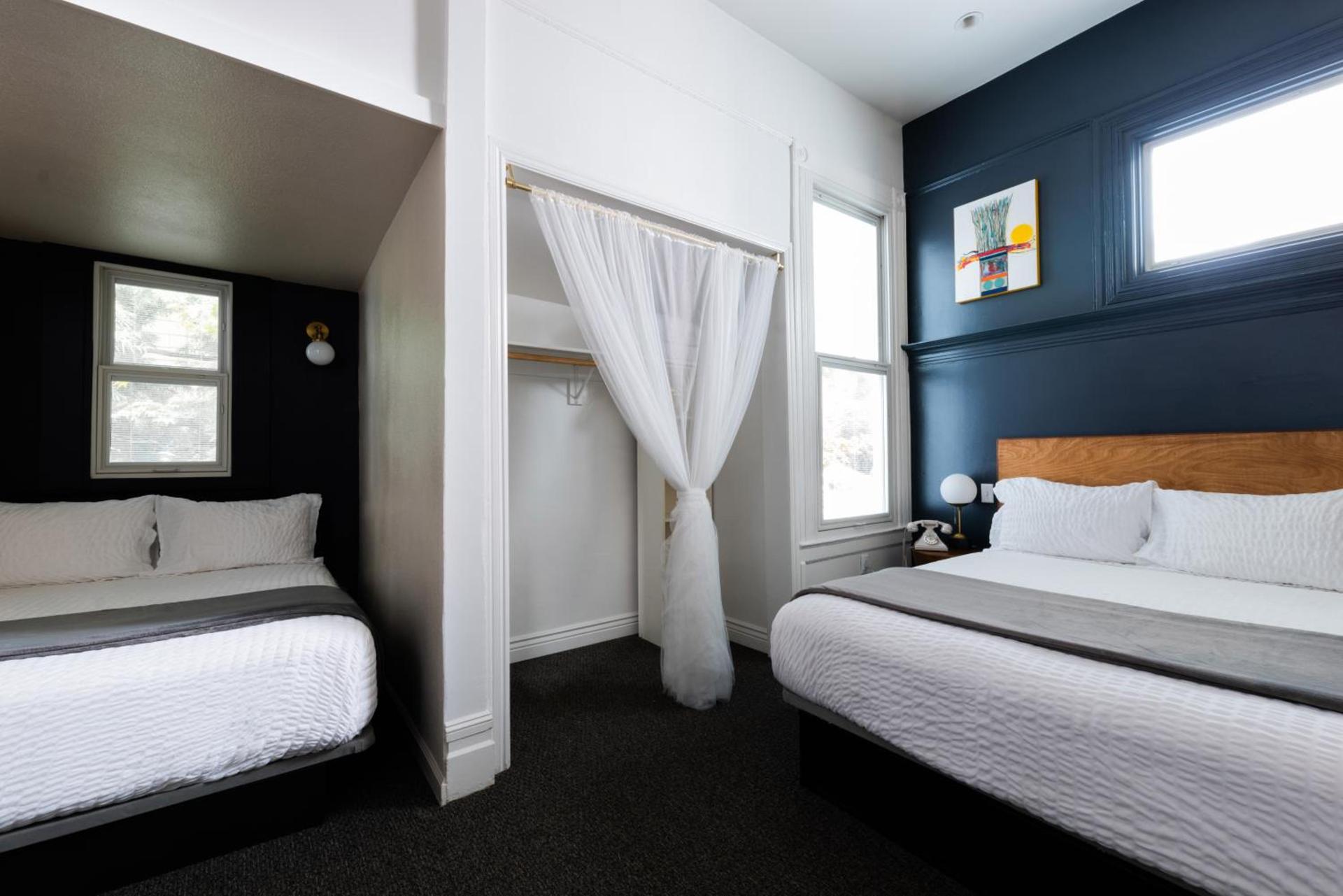 The Metro Hotel photo 44