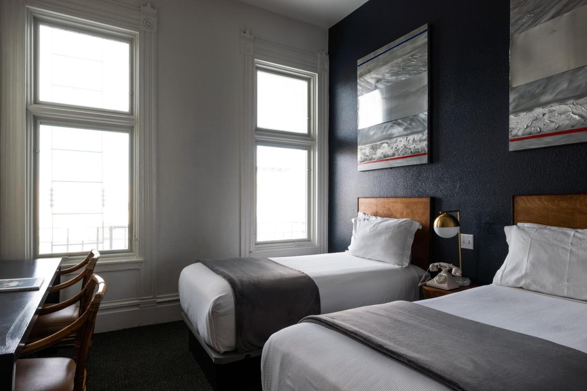The Metro Hotel photo 46