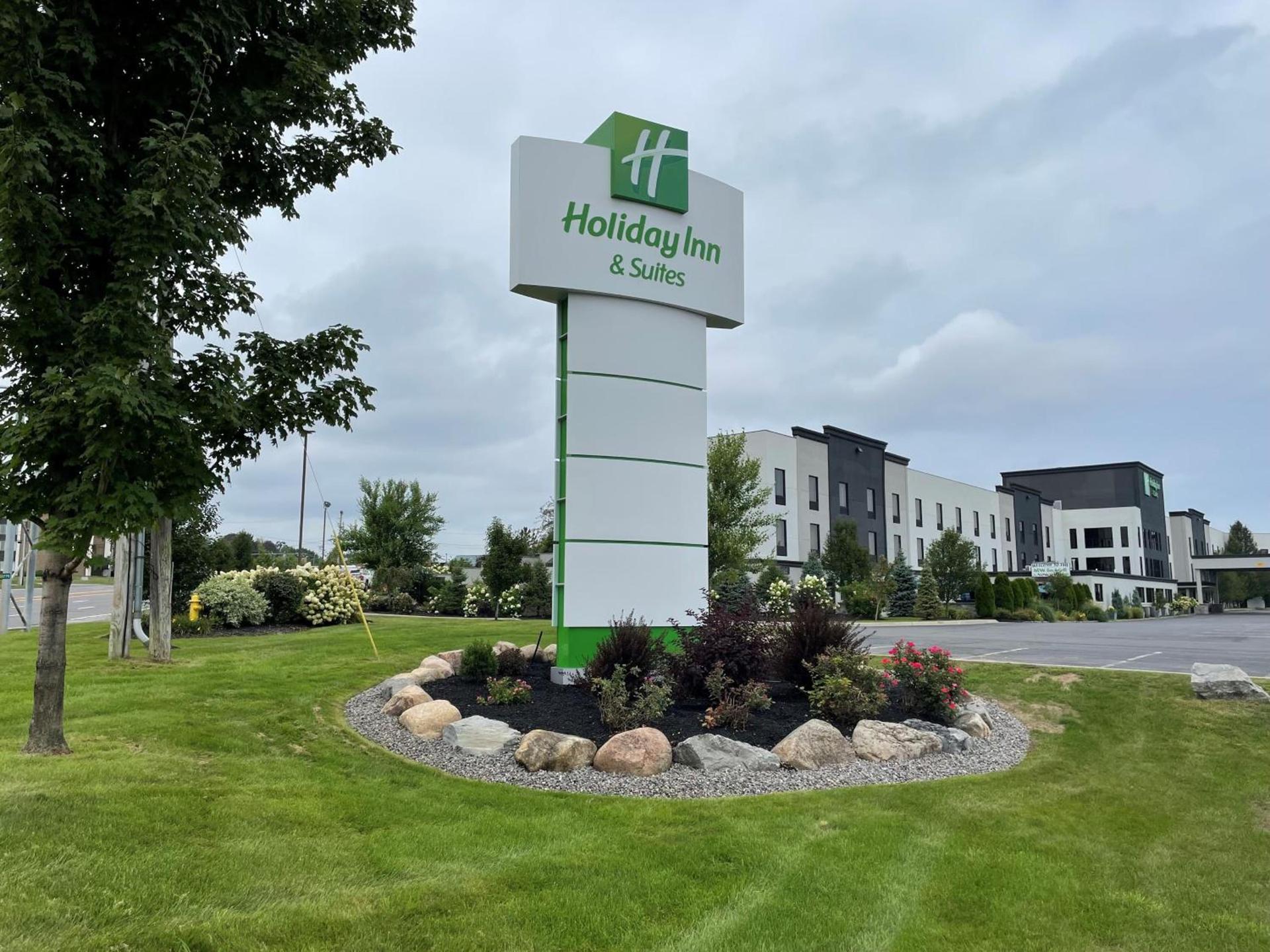 Holiday Inn & Suites Syracuse Airport - Liverpool by IHG — hotel in Liverpool