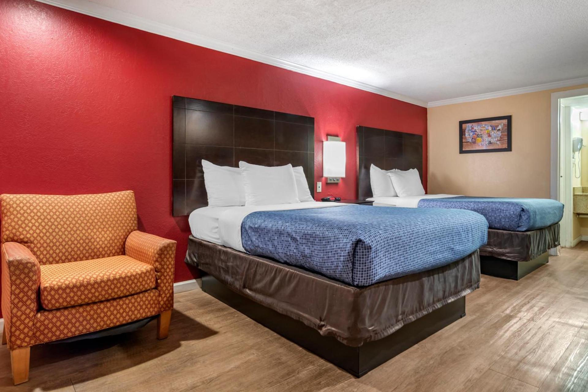 Econo Lodge Oxford near Choccolocco Park photo 52