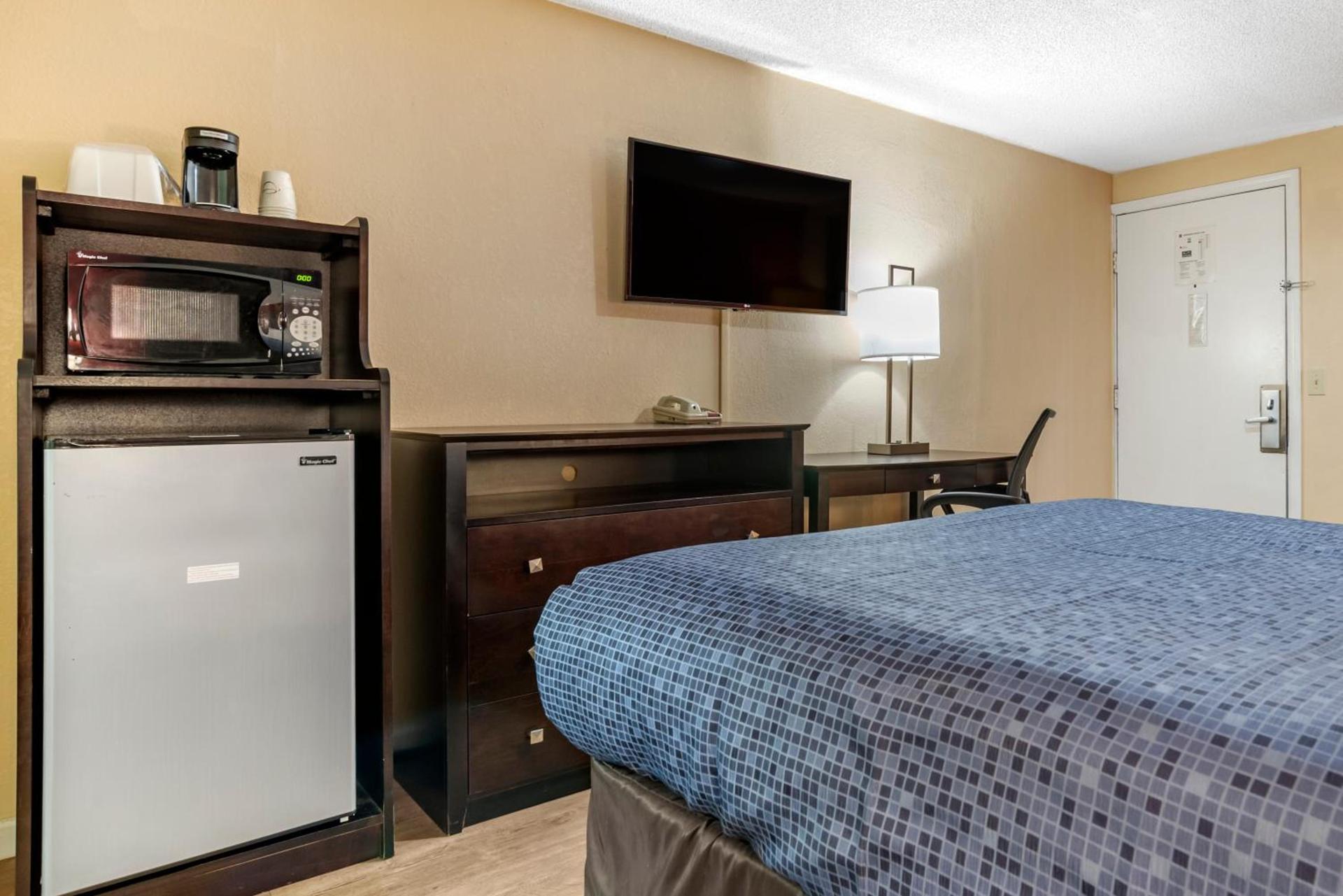 Econo Lodge Oxford near Choccolocco Park photo 55