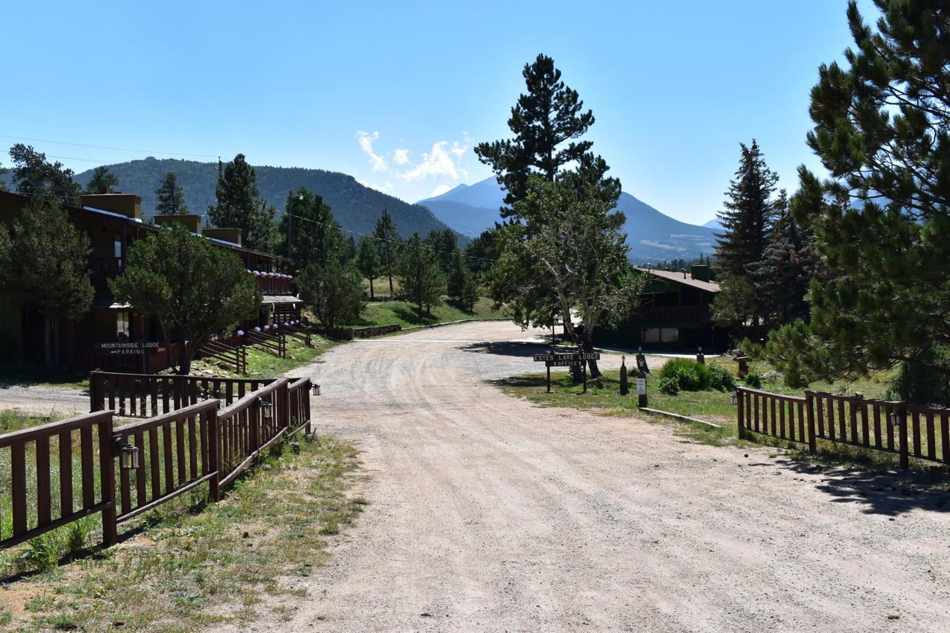 Estes Lake Lodge photo 2