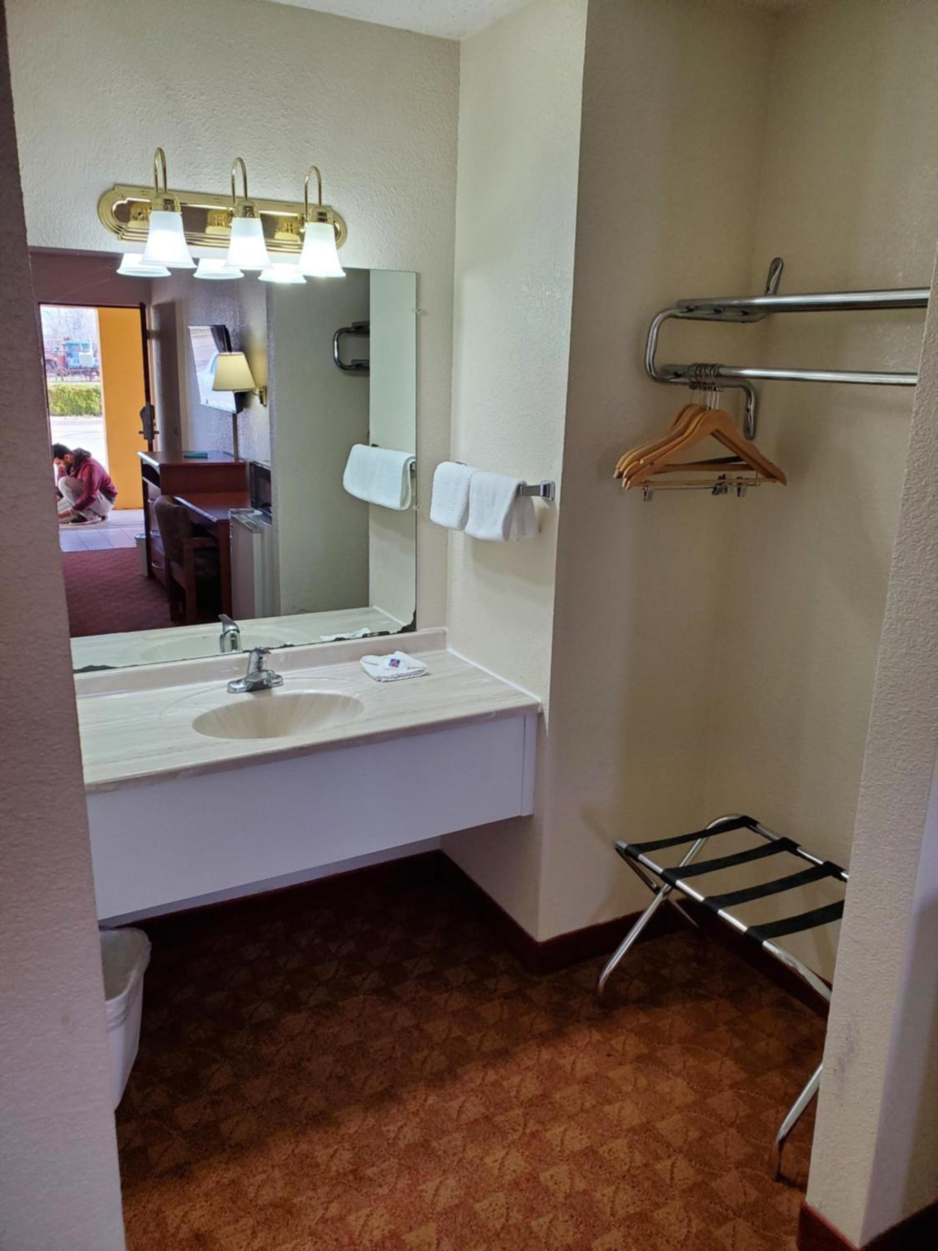Motel 6 Shamrock TX photo 38