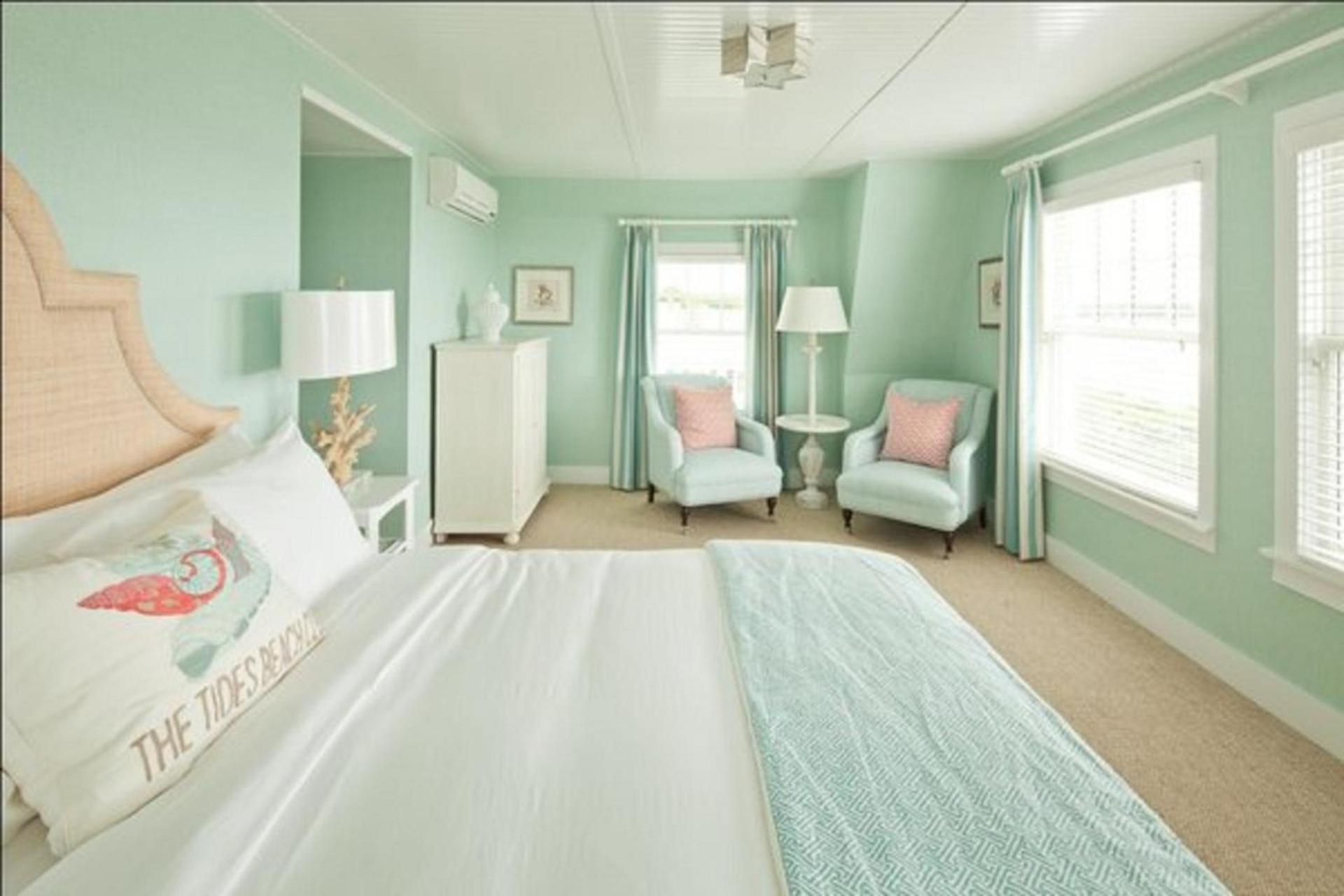 The Tides Beach Club photo 33