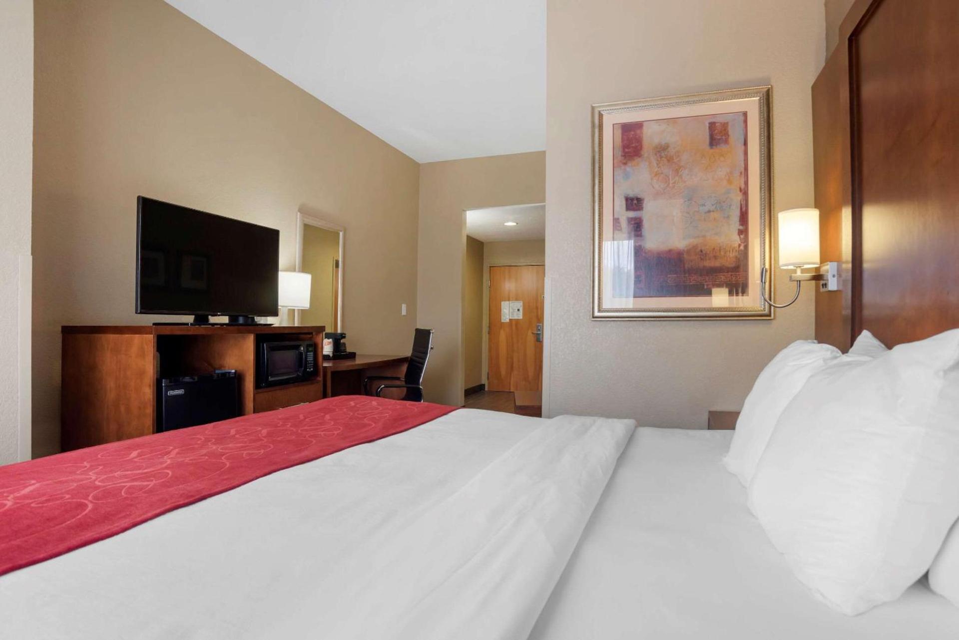 Comfort Suites Oxford I-20 exit 188 photo 13