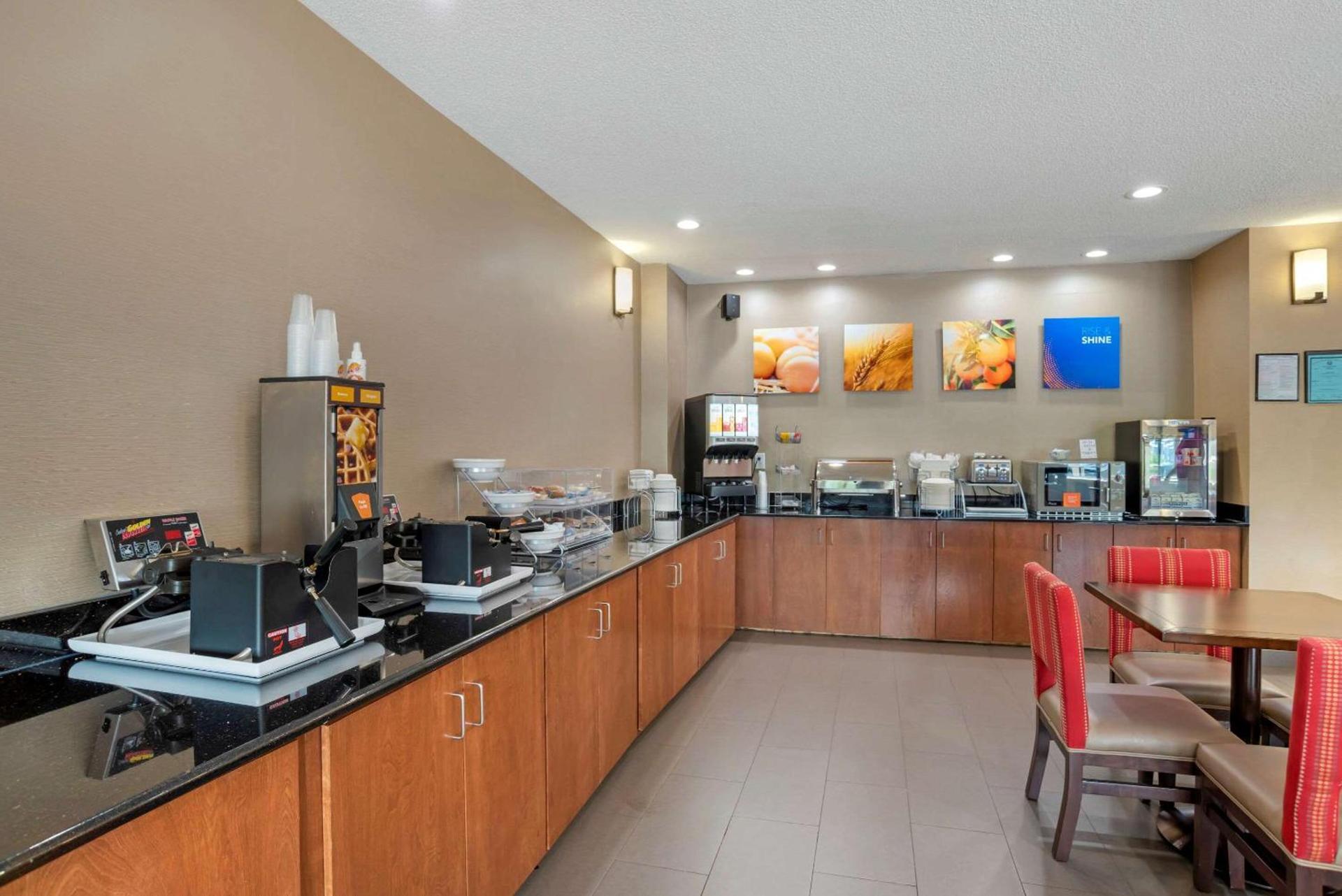 Comfort Suites Oxford I-20 exit 188 photo 29
