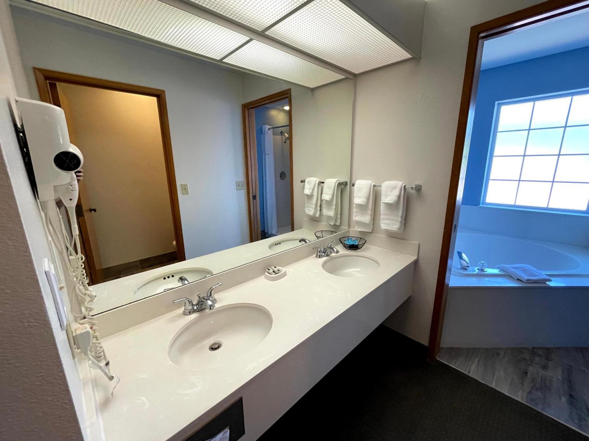 Fidalgo Country Inn photo 44