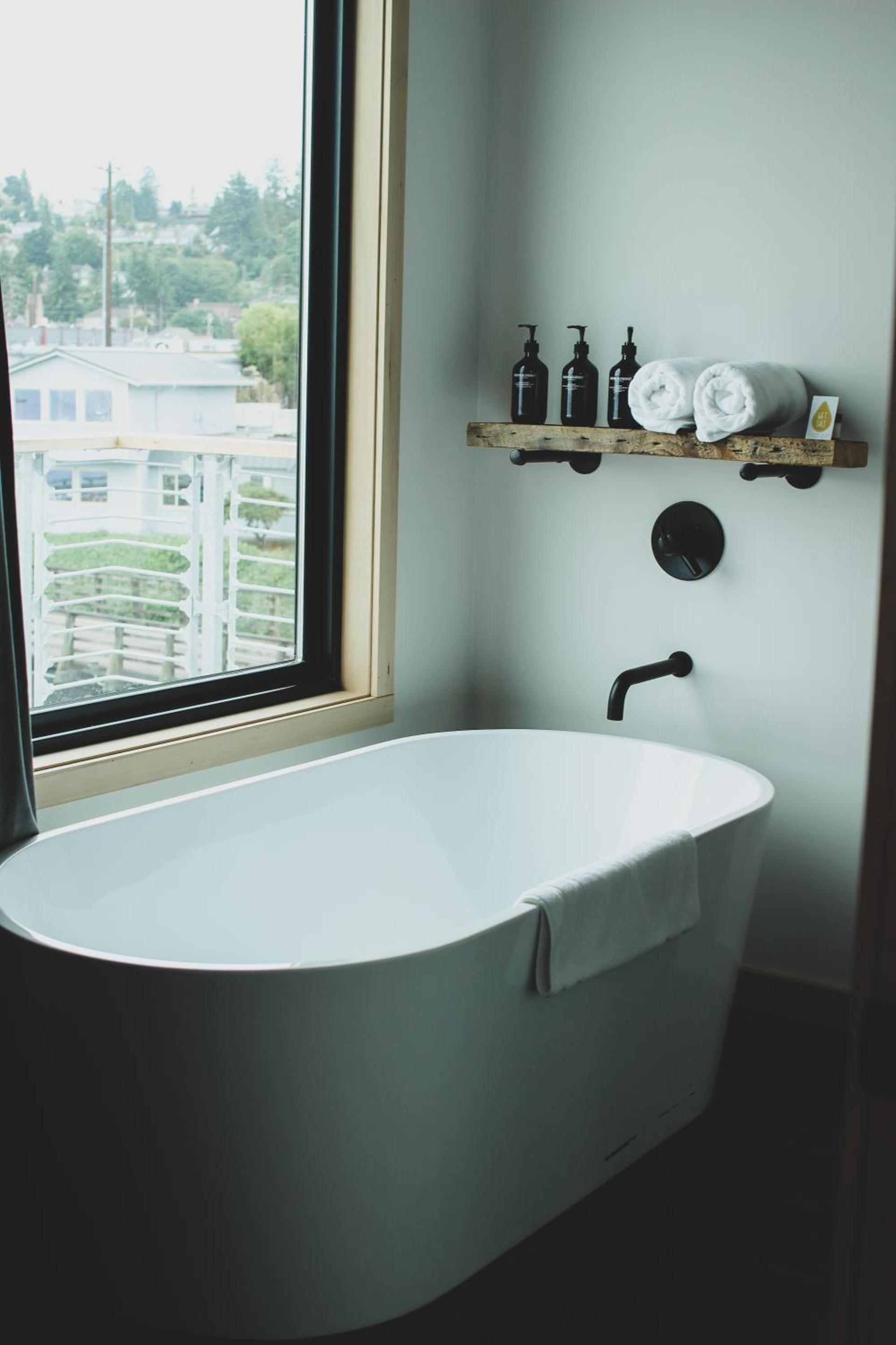 Bowline Hotel photo 48